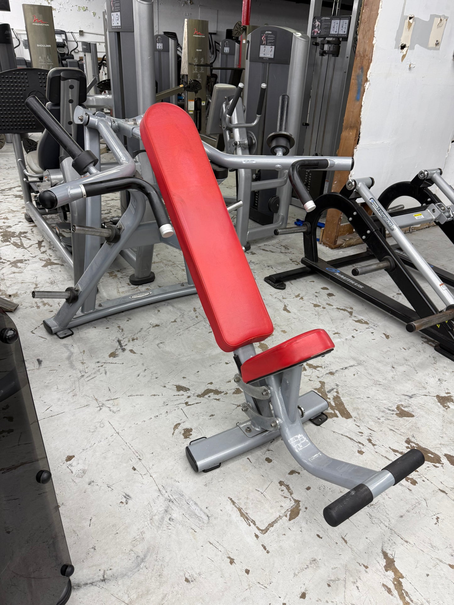 Matrix Fitness Magnum Series Incline Press *Refurbished*