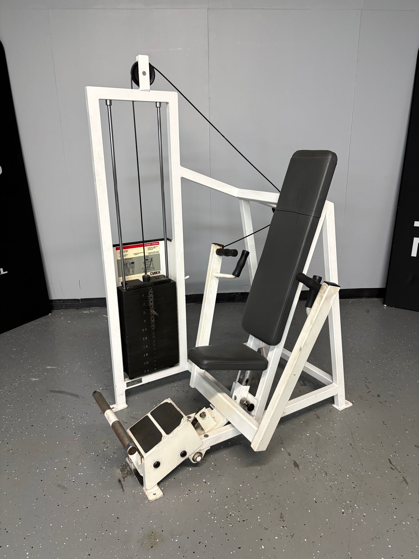 Cybex Classic Series Chest Press