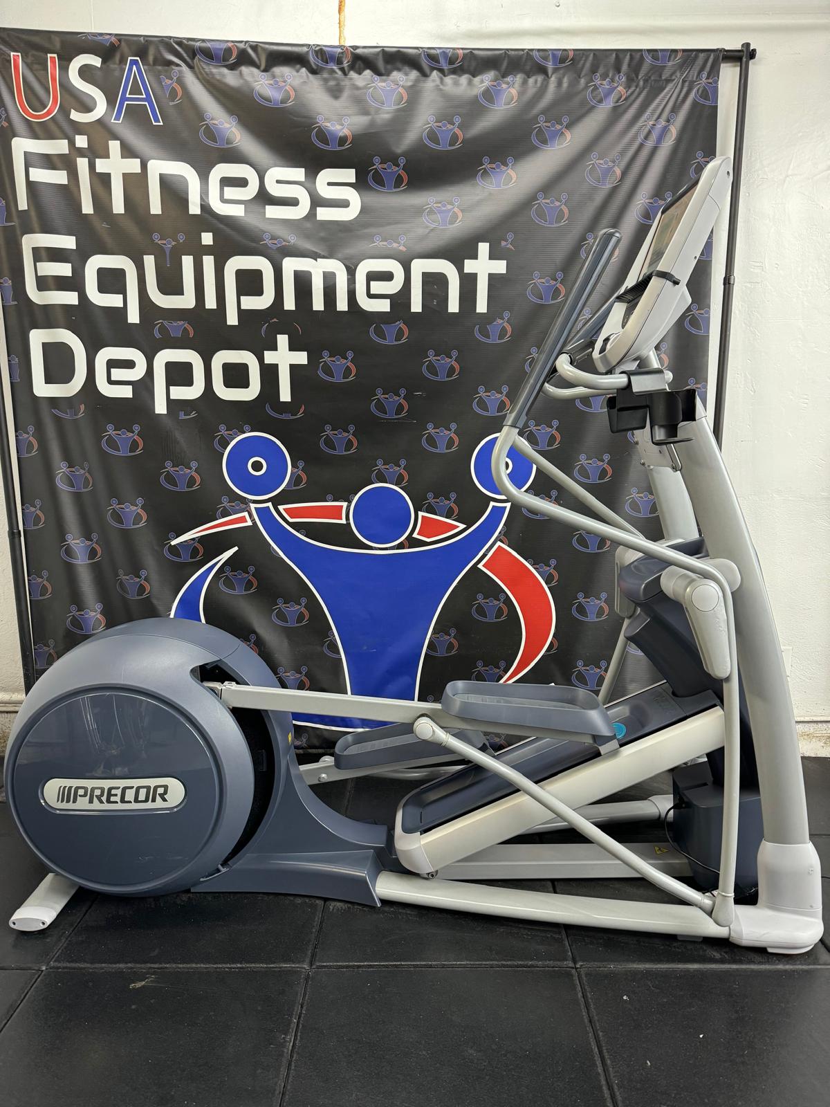 Precor EFX 885 Total Body Elliptical w/P80 Console *REFURBSIHED*