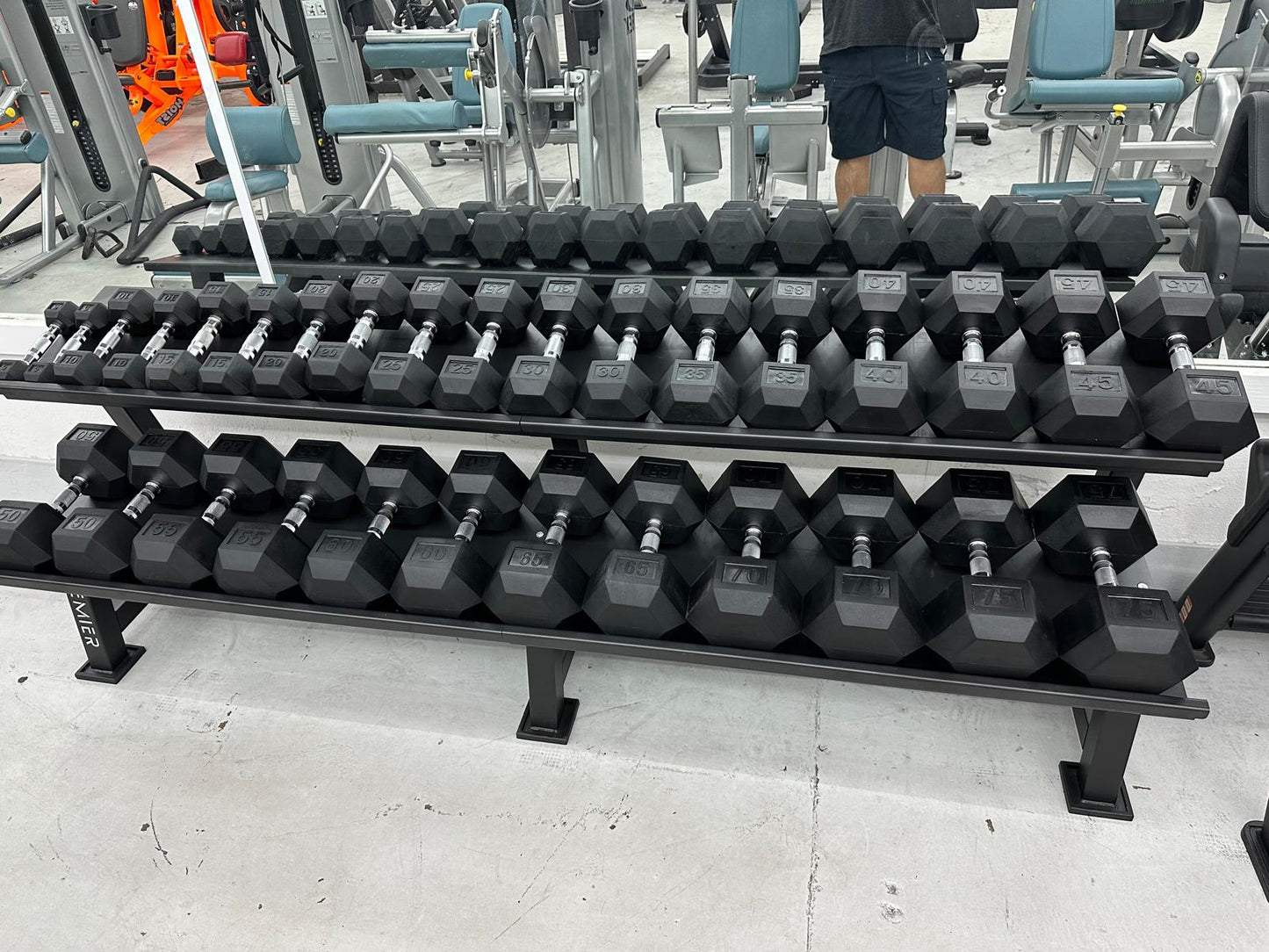 Juego de mancuernas hexagonales Premier Strength 5-75 lb en incrementos de 5 lb con soporte *NUEVO*