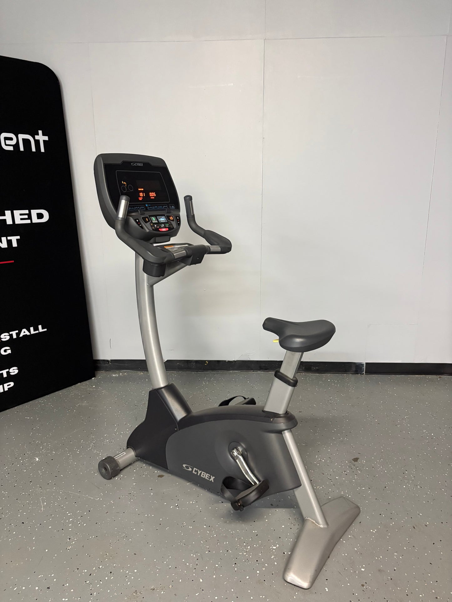 Cybex 625 Upright Bike *Refurbished*
