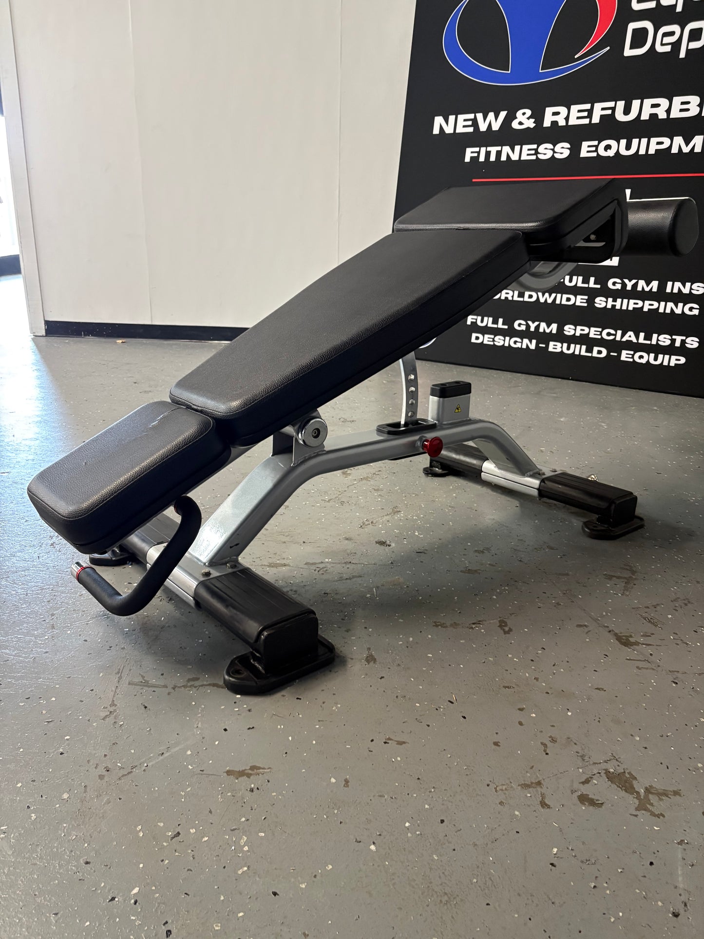 Star Trac Decline Bench