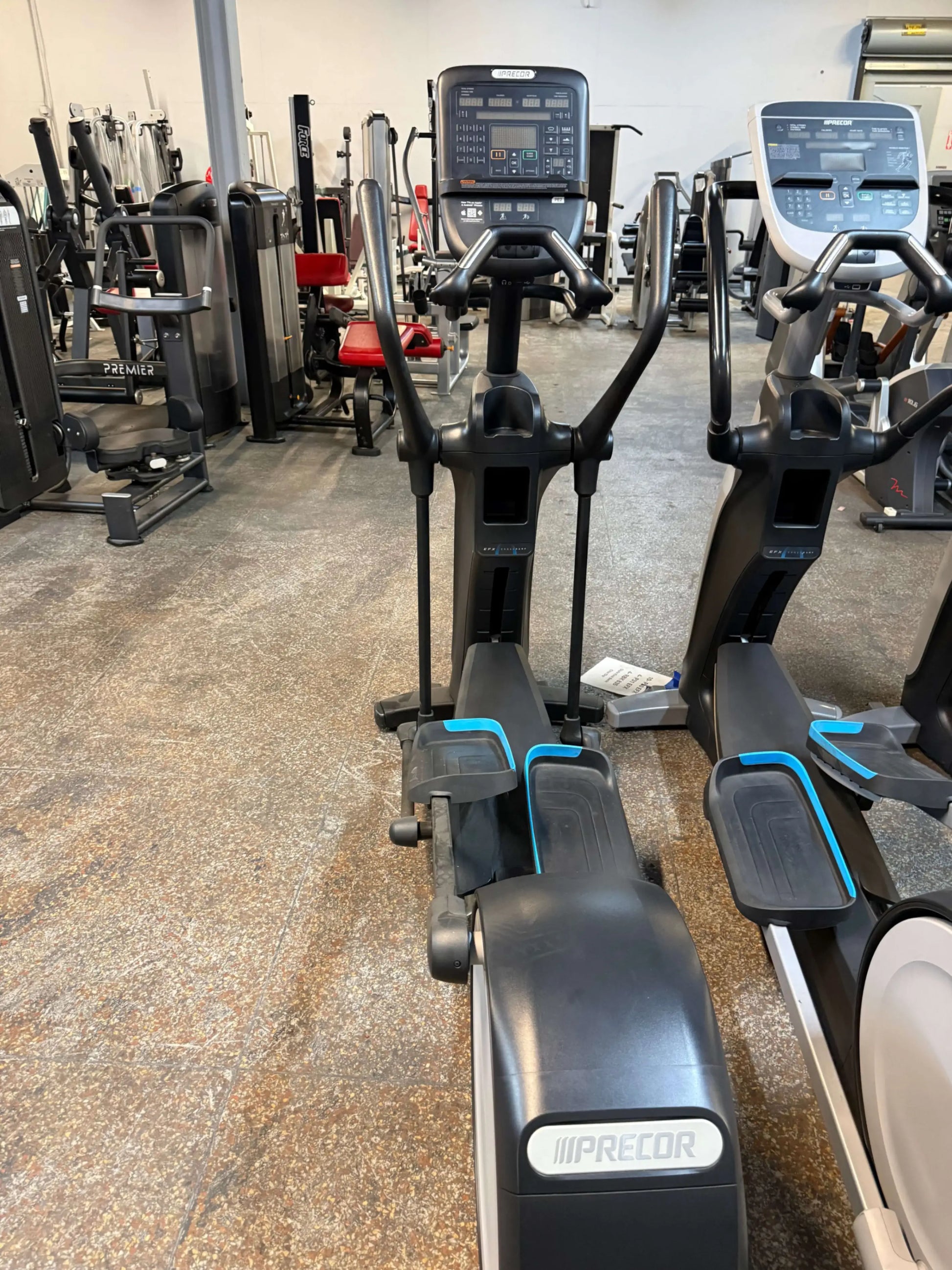 Precor EFX 835 Converging Ramp Total Body Elliptical w/P31 console - elliptical trainers