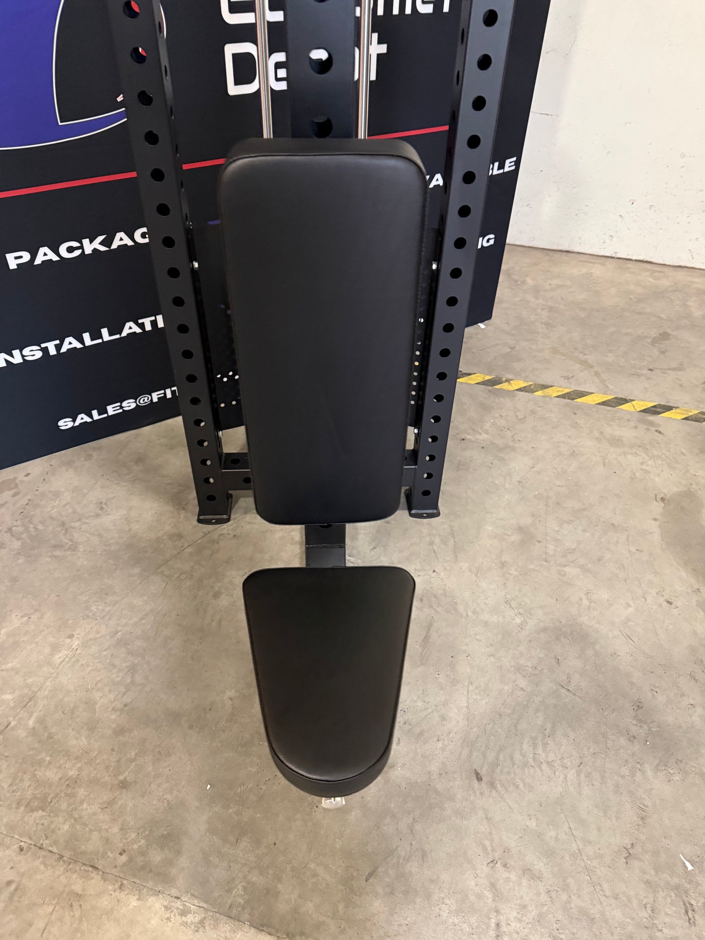 Máquina de aperturas y deltoides posteriores Premier Strength Serie Bravo *NUEVO*