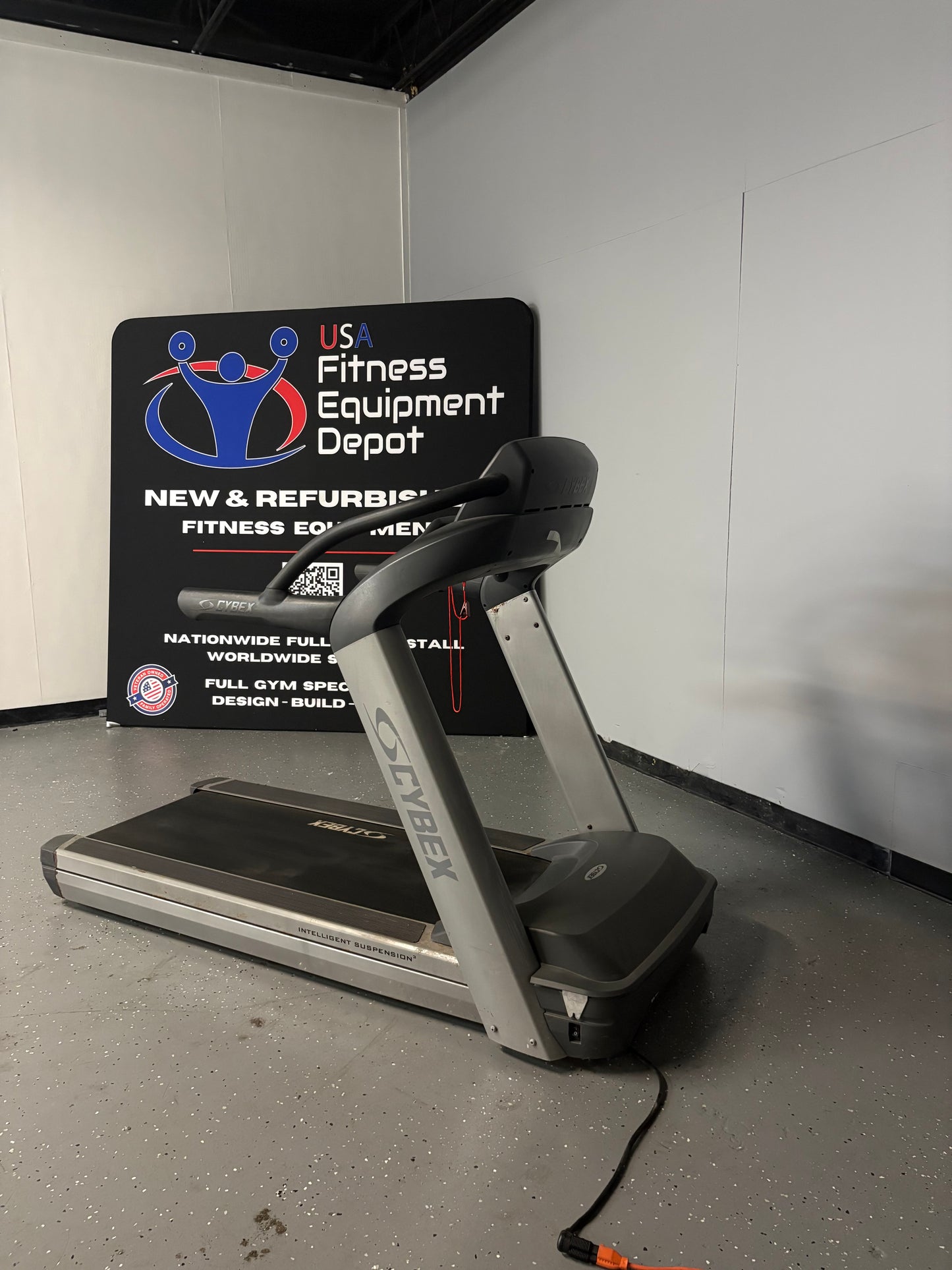 Cybex 770T Treadmill w/LED Console *REFURBISHED*