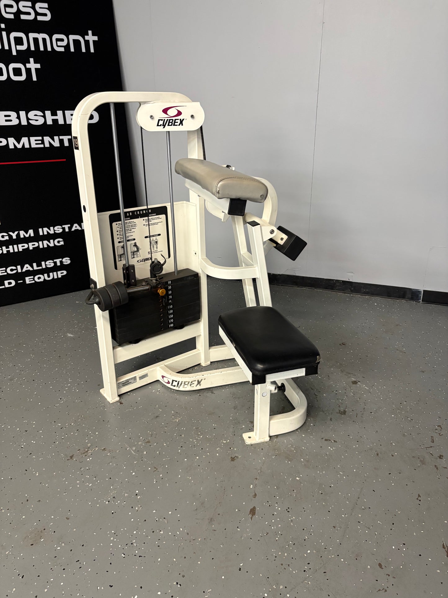 Cybex VR2 Abdominal Crunch