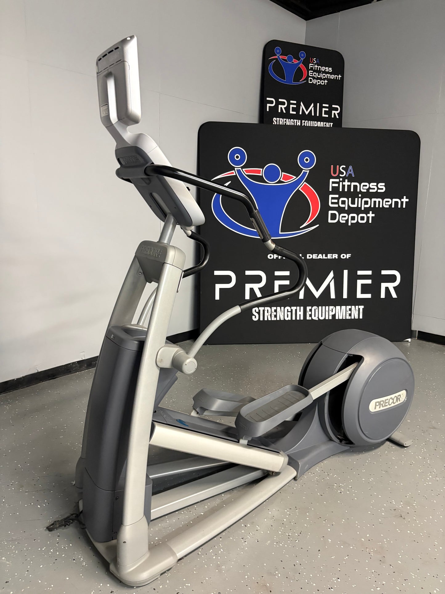 Precor EFX 546i Lower Body Elliptical *Refurbished*