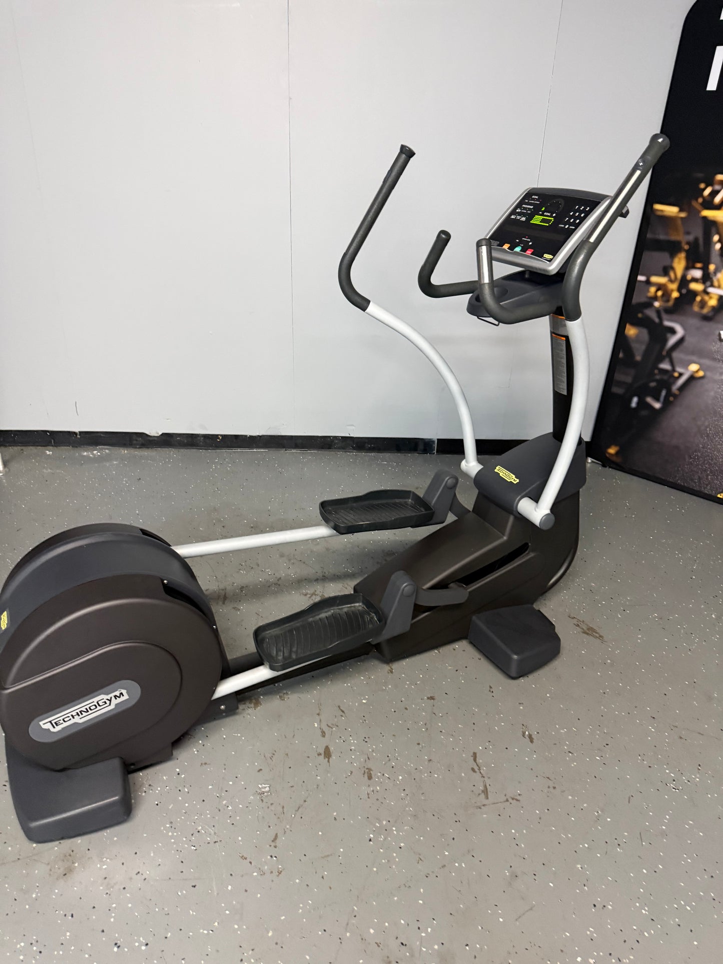 TechnoGym Synchro Excite 700 Elliptical