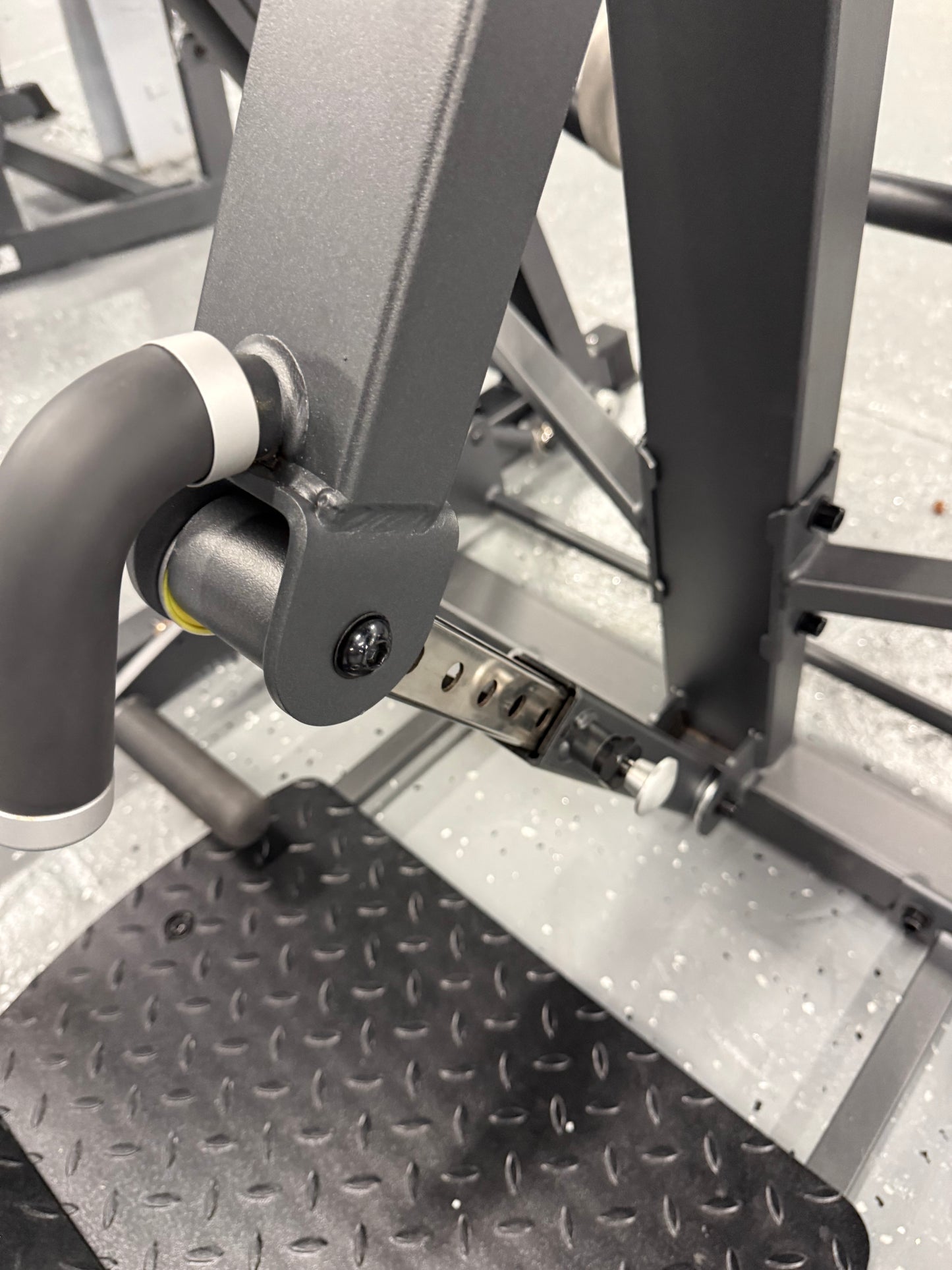 Premier Strength Beast Series Linear Chest Supported Row *NEW*