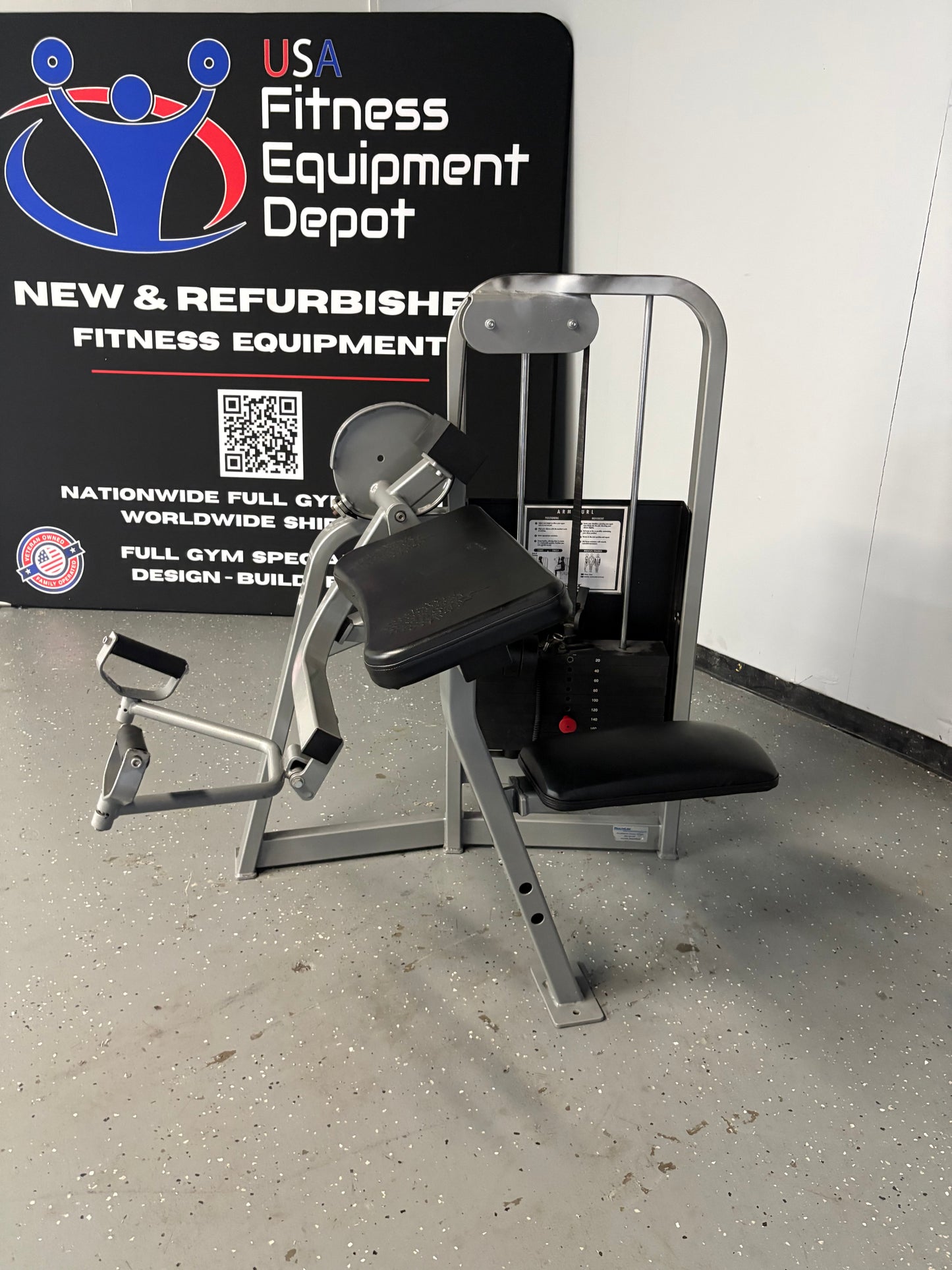 Cybex VR2 Rotary Bicep Curl