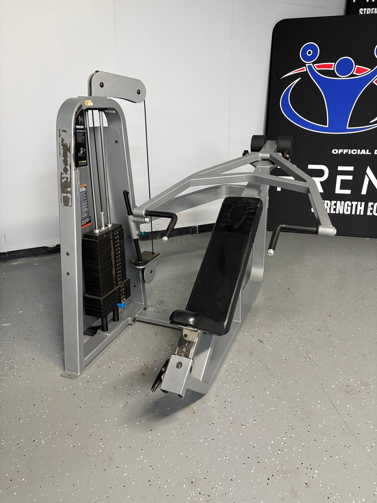 Precor Icarian Incline Press