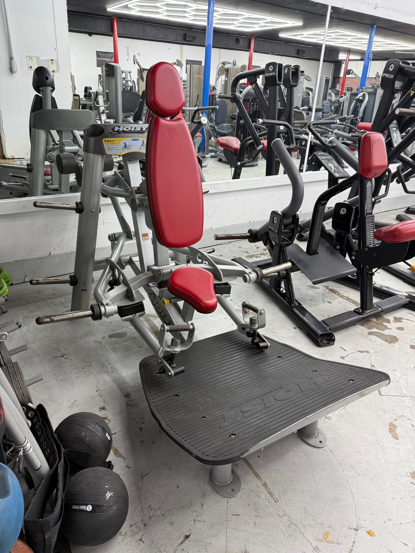 Hoist Fitness ROC-It Series Hack Squat