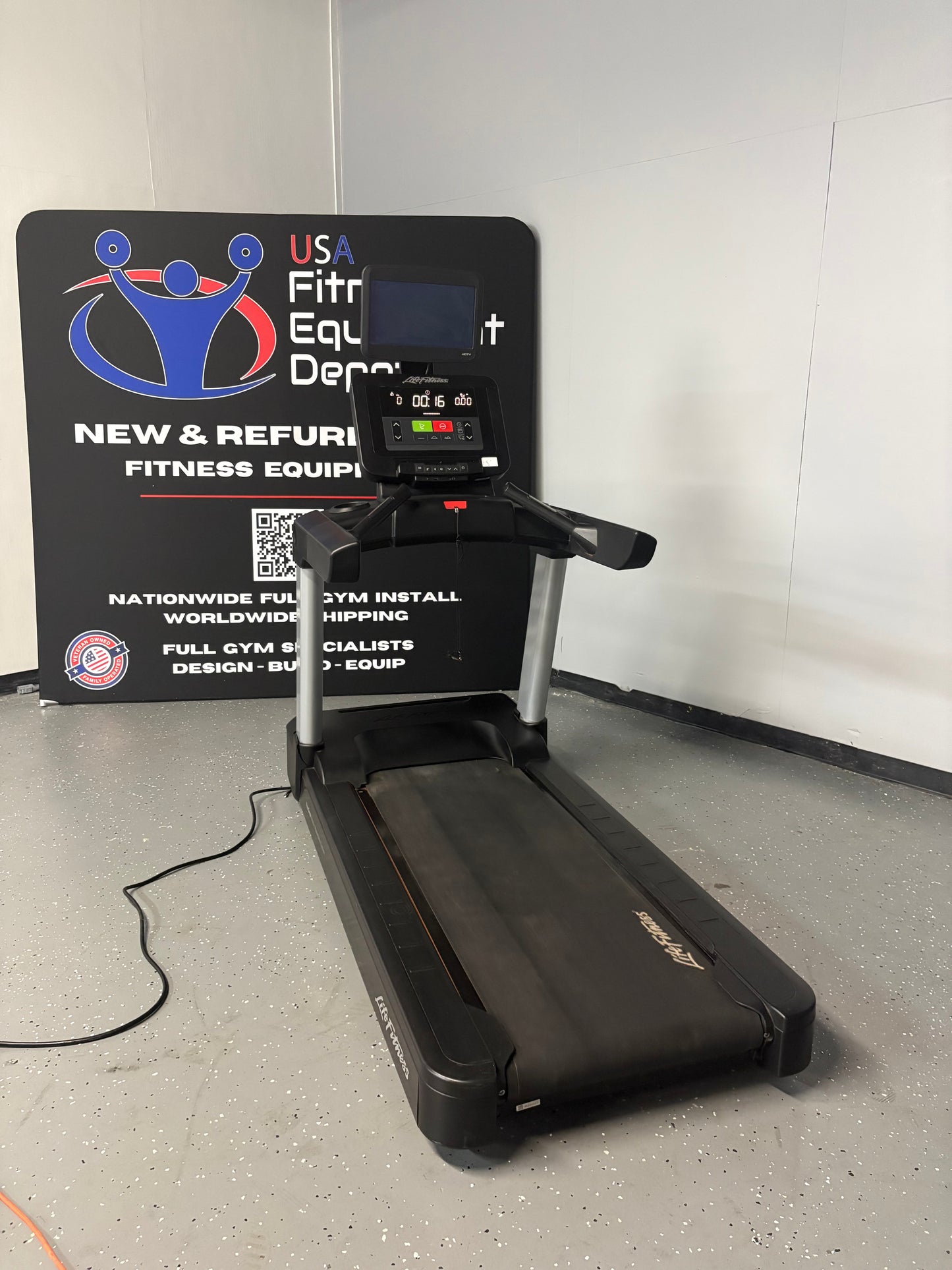 Life Fitness Integrity Series Treadmill C Console *Refurbished*