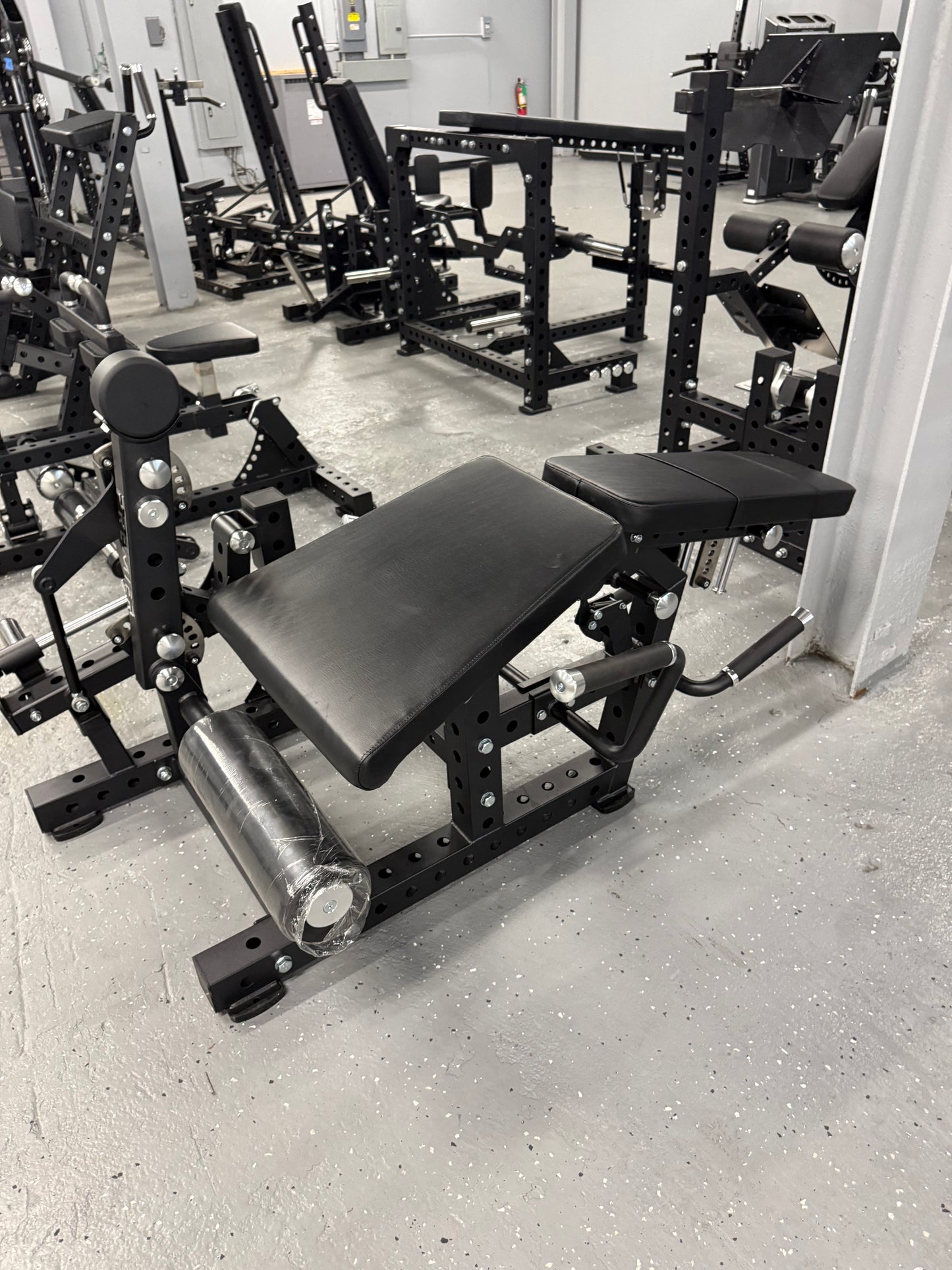 Premier Strength Bravo Series Leg Extension/Prone Leg Curl Combo *NEW*