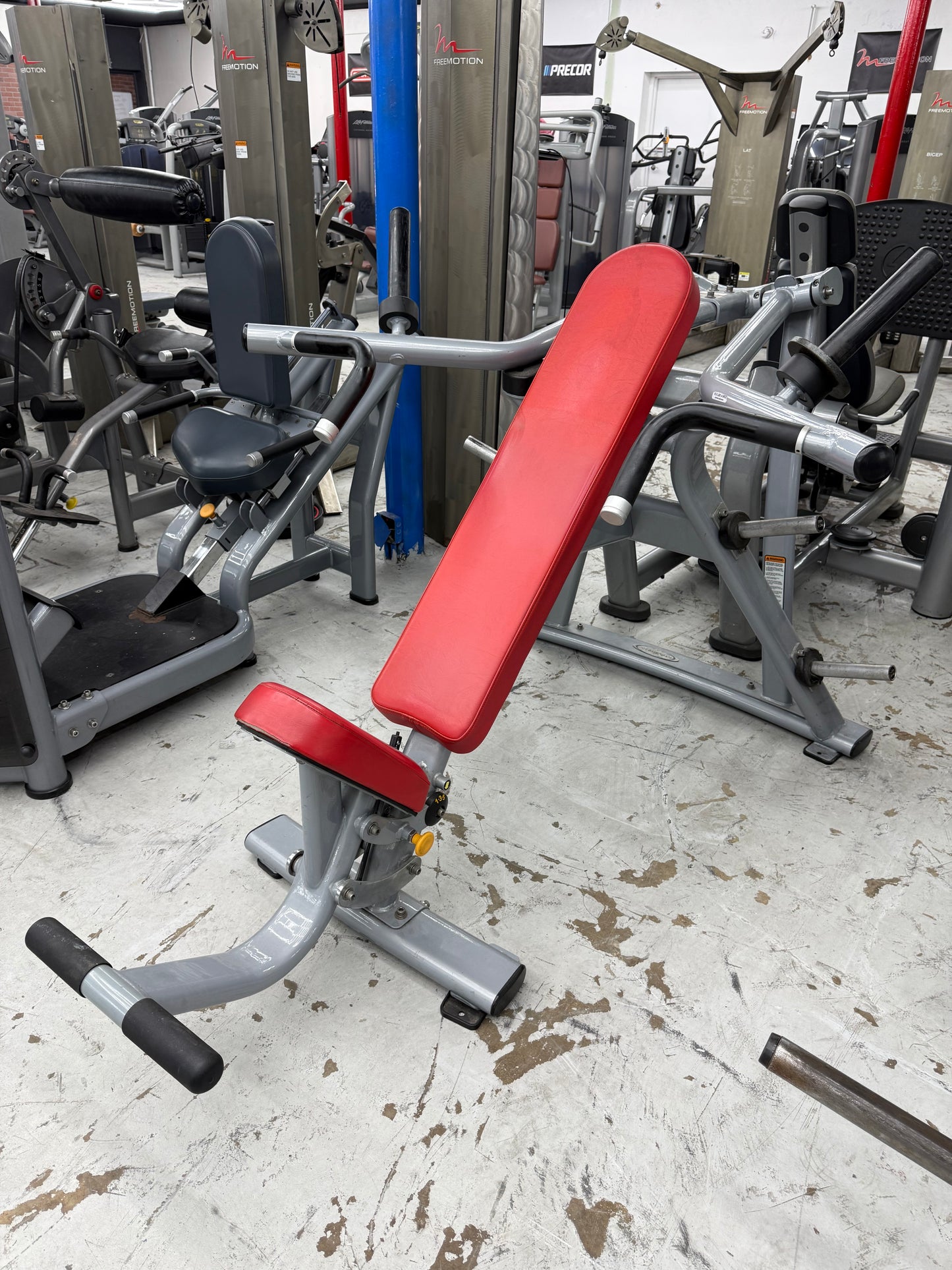 Matrix Fitness Magnum Series Incline Press *Refurbished*