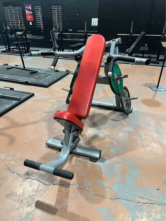 Matrix Incline Chest Press *Refurbished*
