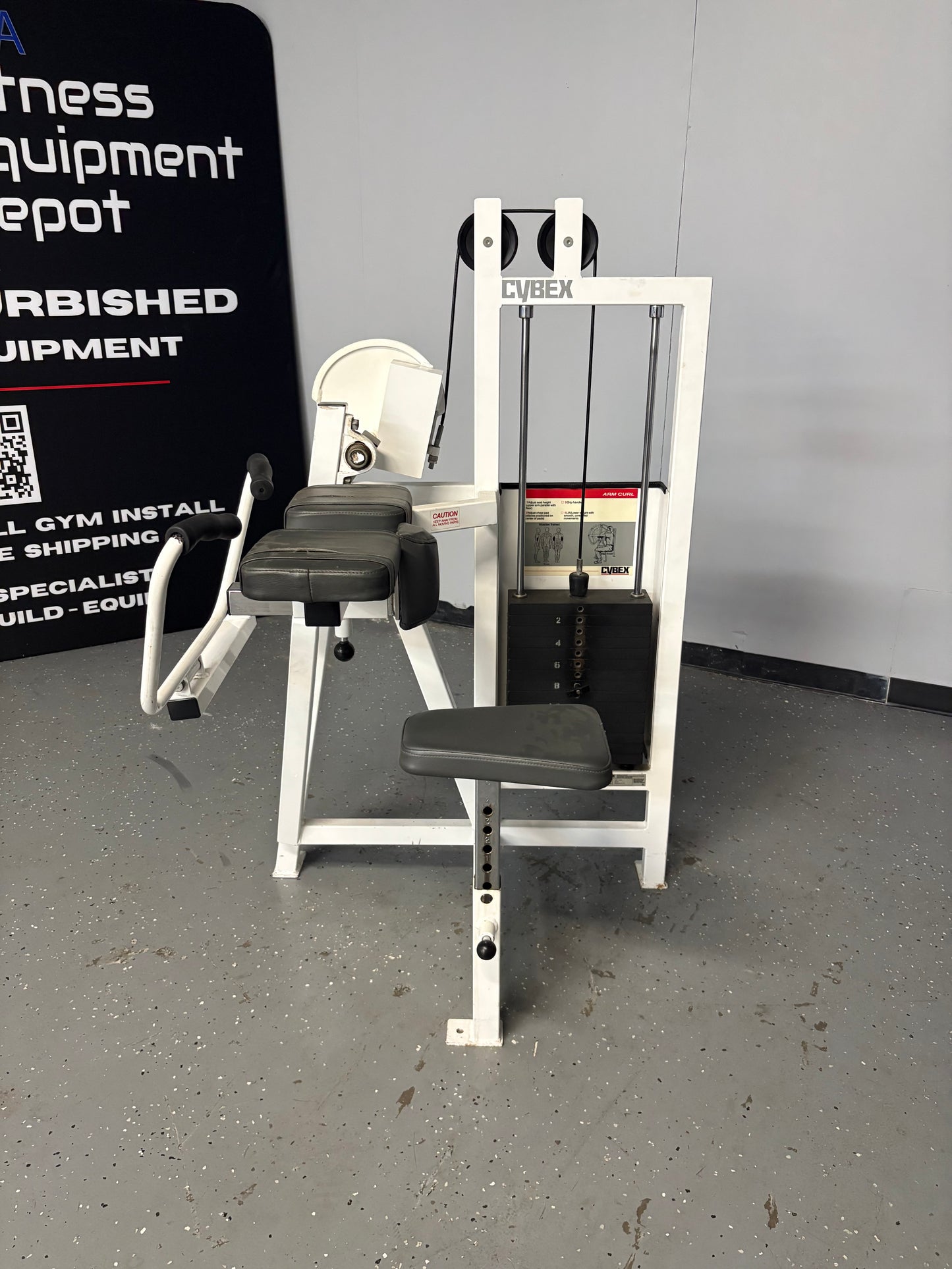 Cybex Classic Series Bicep Curl