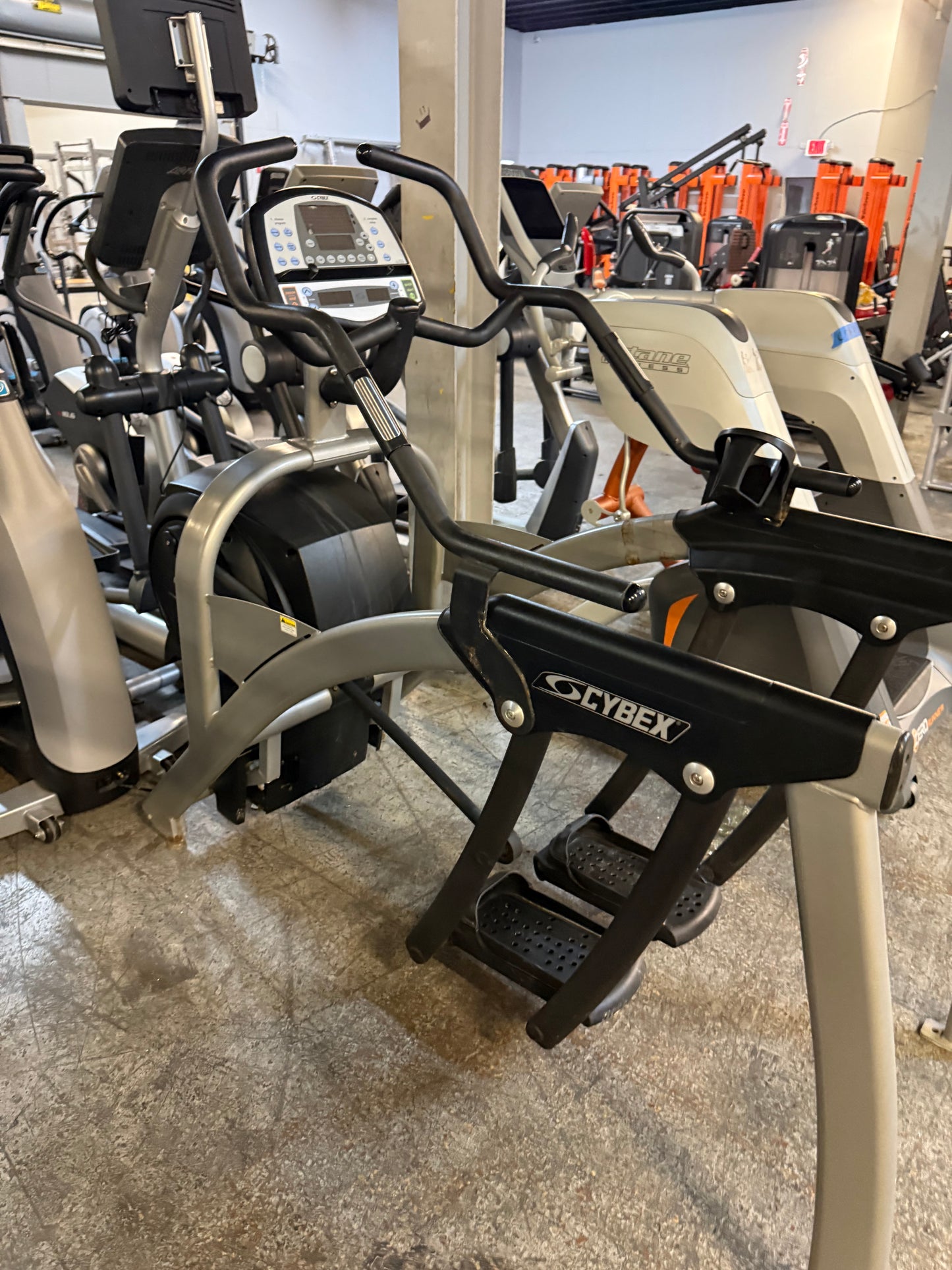 Cybex 620A Lower Body Arc Trainer *Refurbished*