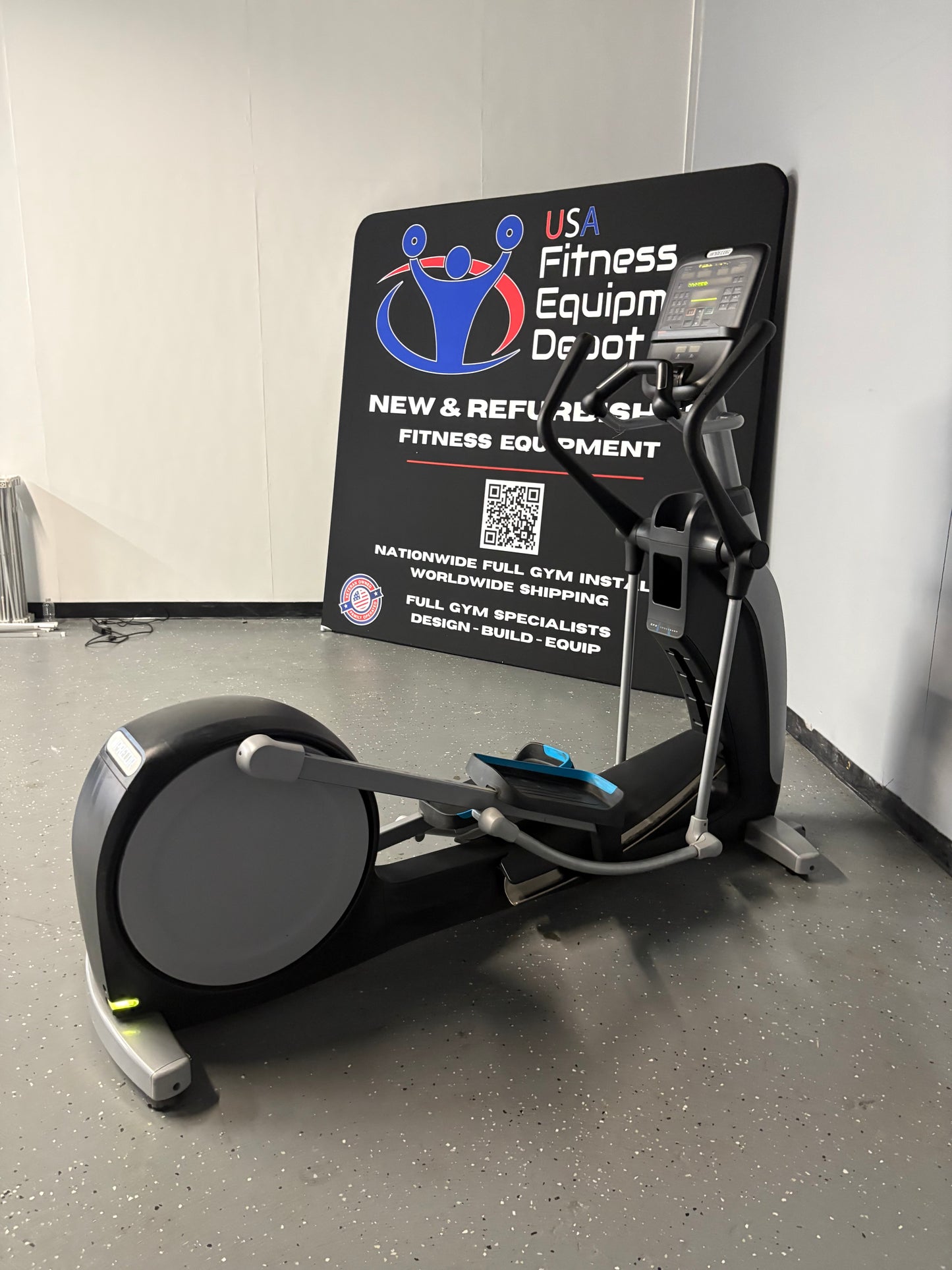 Precor EFX 835 Total Body Elliptical w/P31 Console *Refurbished*