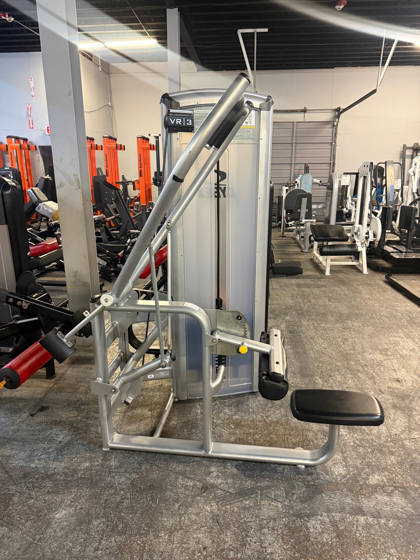 Cybex VR3 Lat Pulldown