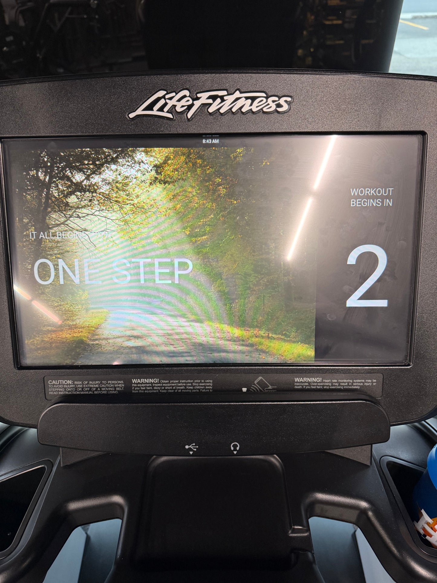 Life Fitness 95T Discover SE3 Series Treadmill