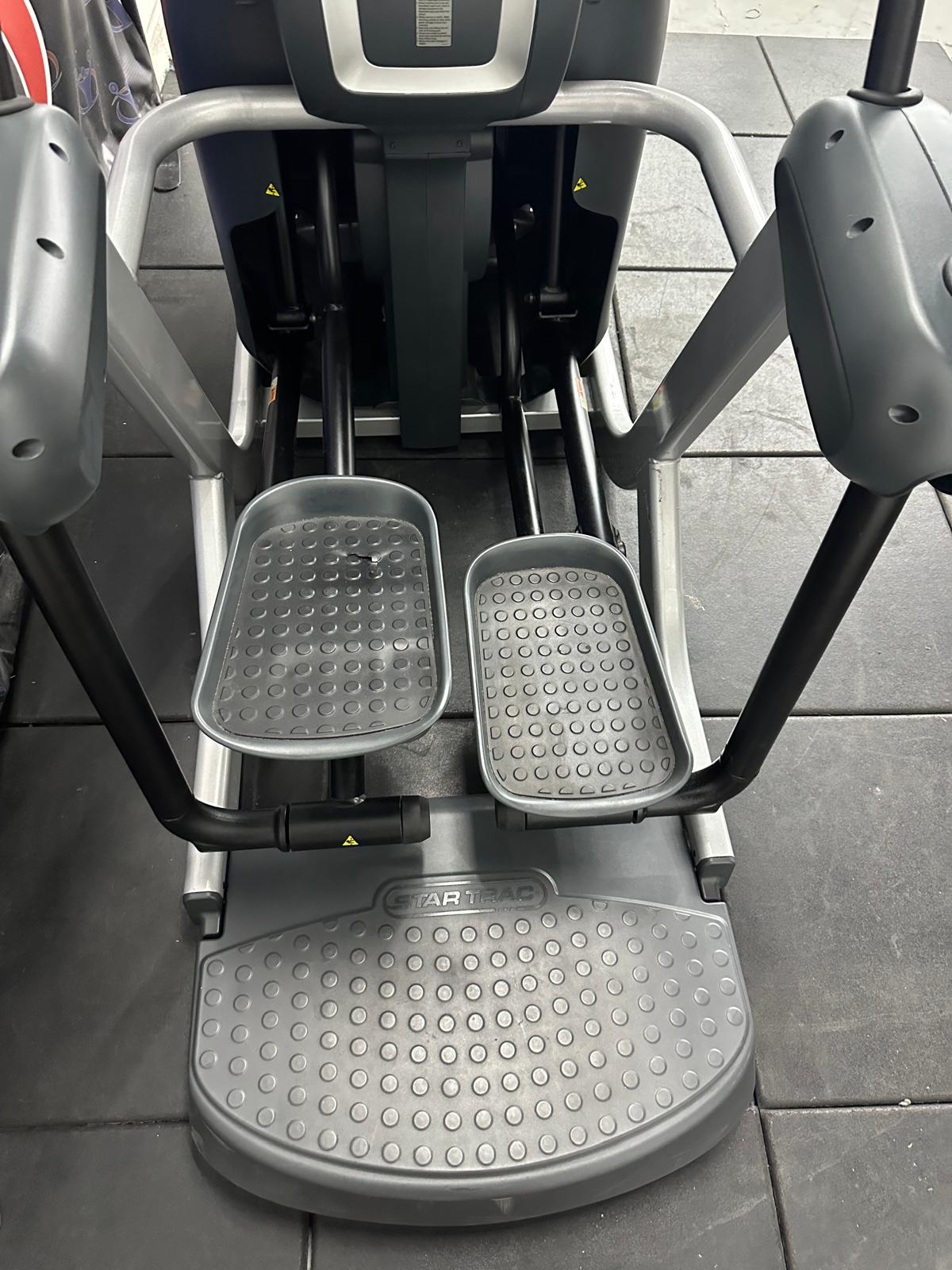 Star Trac 8VS Versa Strider Elliptical *REFURBISHED*