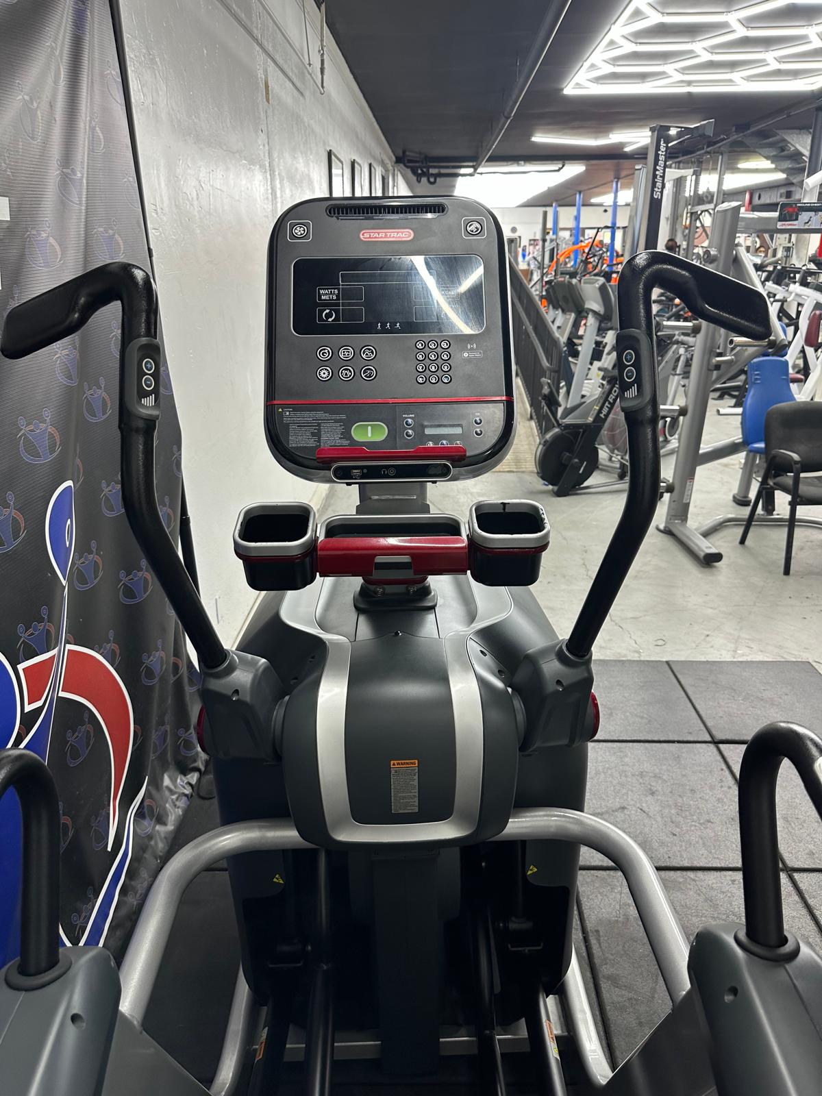 Star Trac 8VS Versa Strider Elliptical *REFURBISHED*
