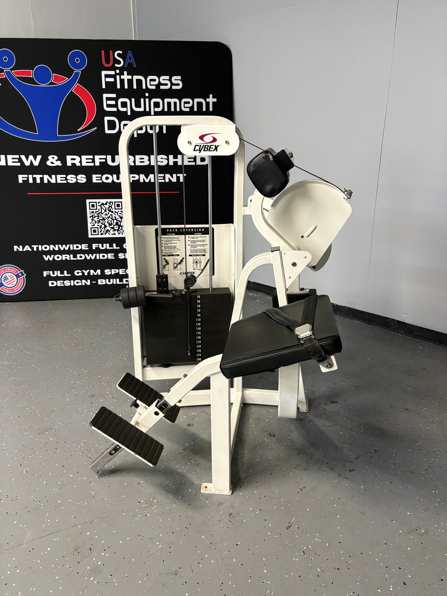 Cybex VR2 Lower Back Extension