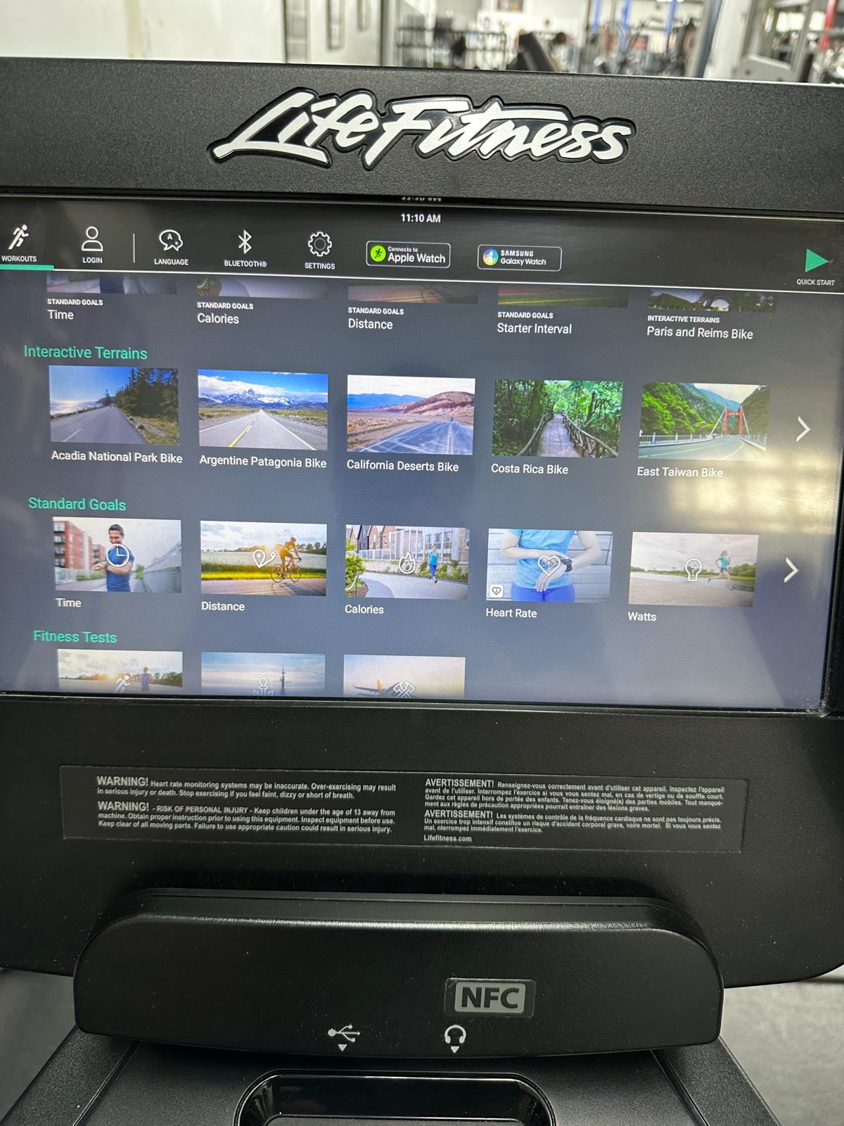 Life Fitness 95C Discover SE3 Upright Bike *REFURBISHED*