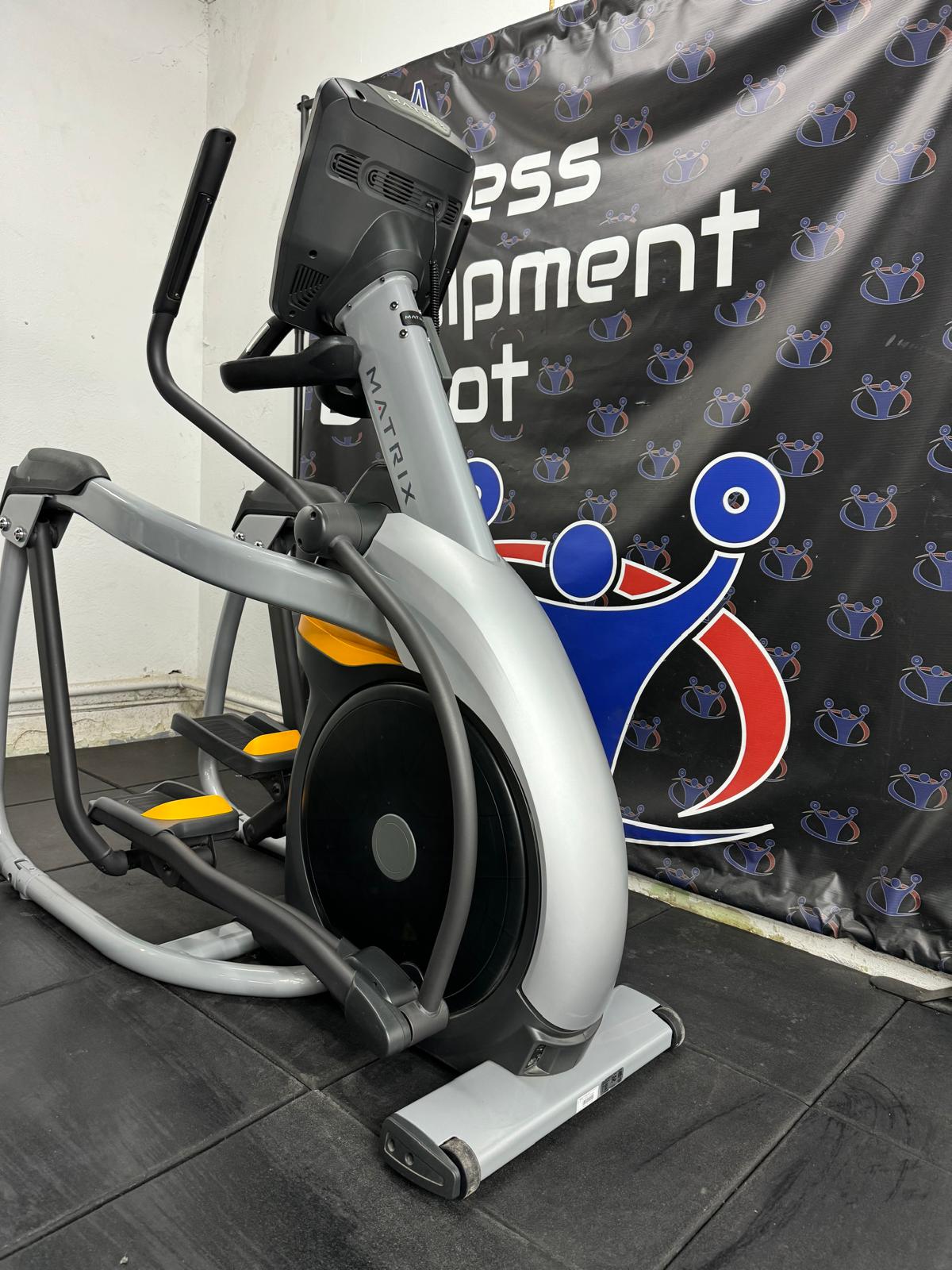 Matrix Fitness A5x Suspension Trainer Elliptical *REFURBISHED*