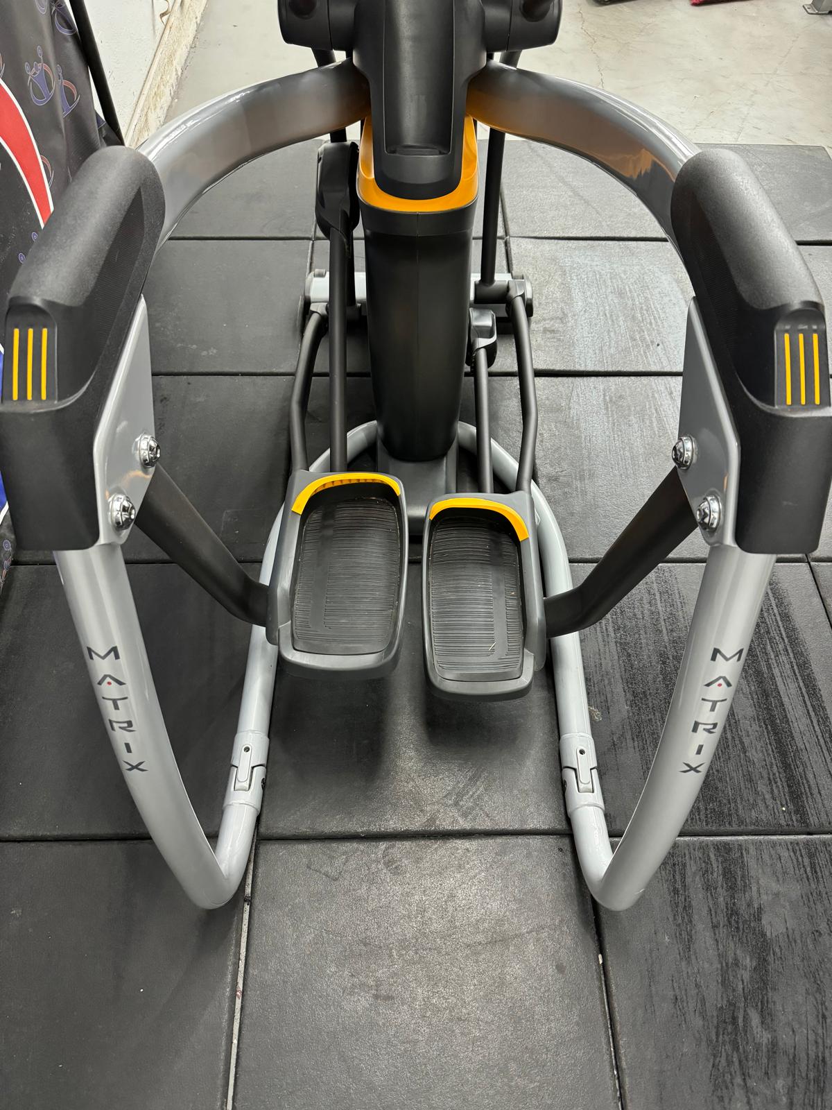 Matrix Fitness A5x Suspension Trainer Elliptical *REFURBISHED*