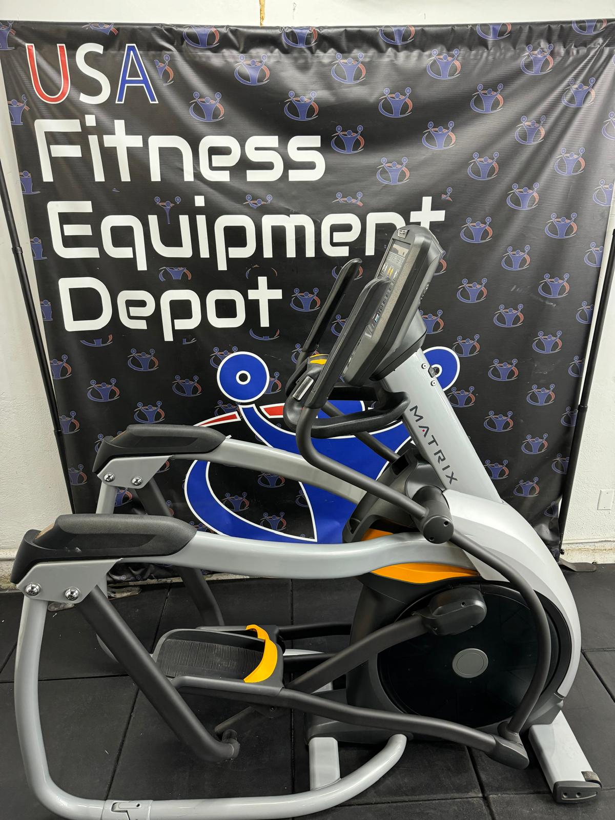 Matrix Fitness A5x Suspension Trainer Elliptical *REFURBISHED*