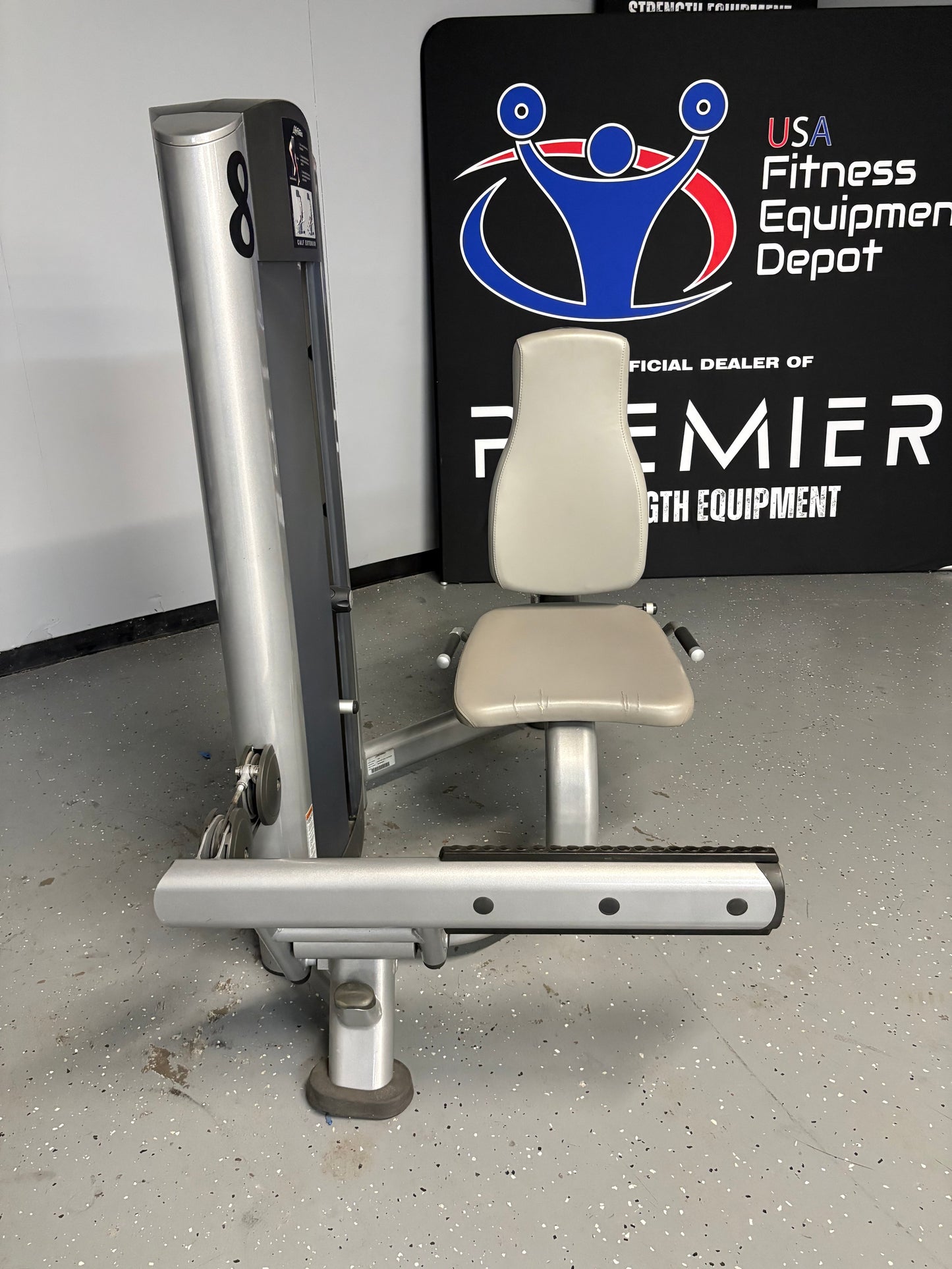 Life Fitness Signature Series Seated Calf