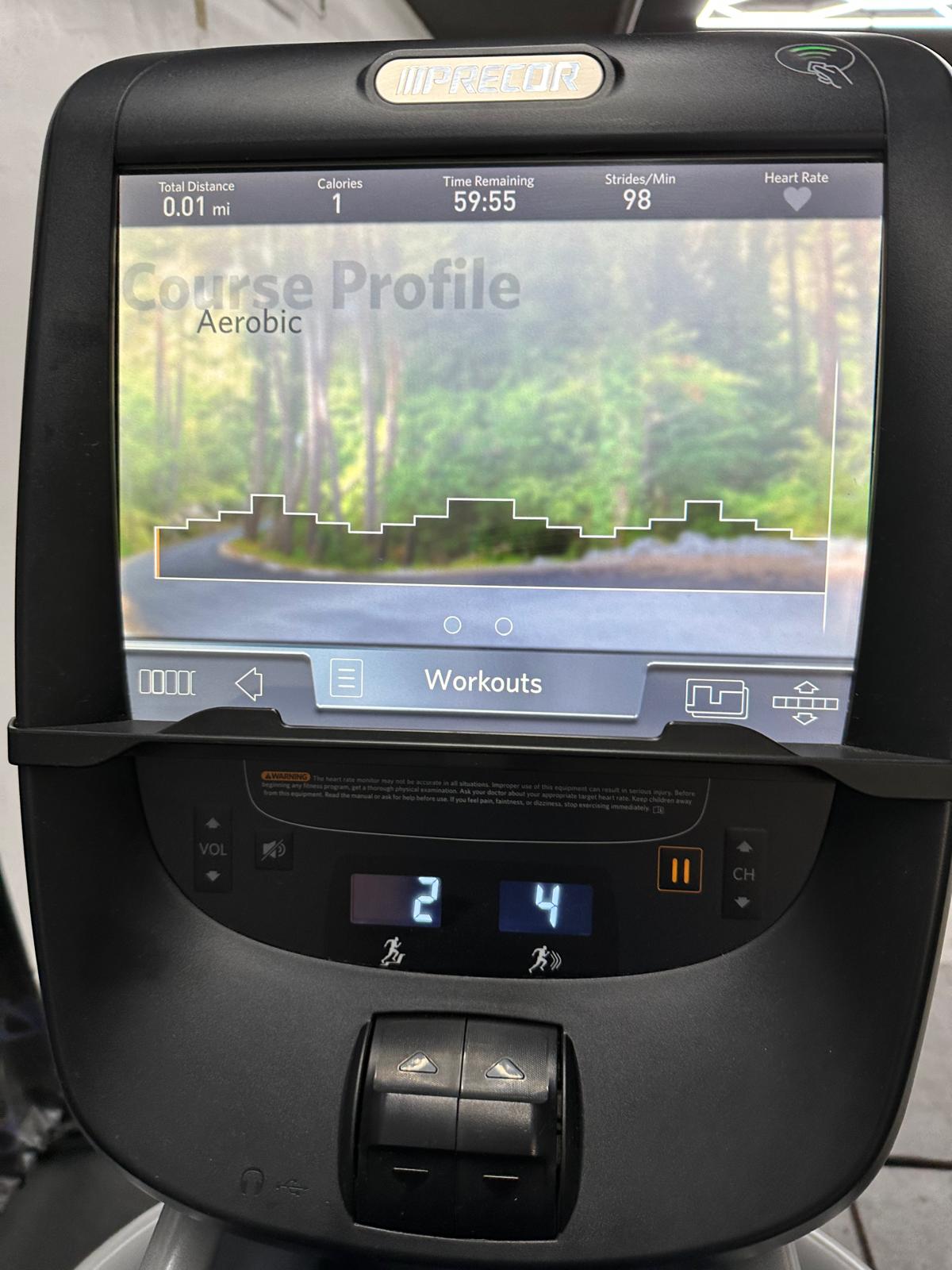 Precor AMT 885 Open Stride Trainer Elliptical w/P82 *REFURBISHED*