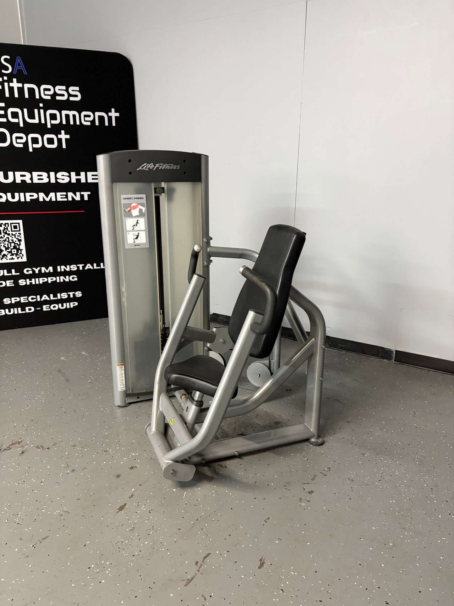Life Fitness Vitality Series Chest Press
