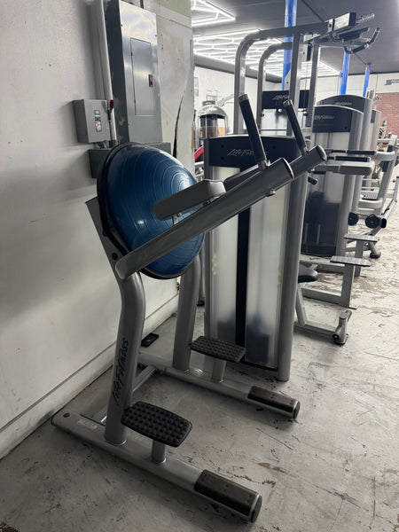 Life Fitness Signature Series Captains Chair w/Bosu Back *Refurbished*