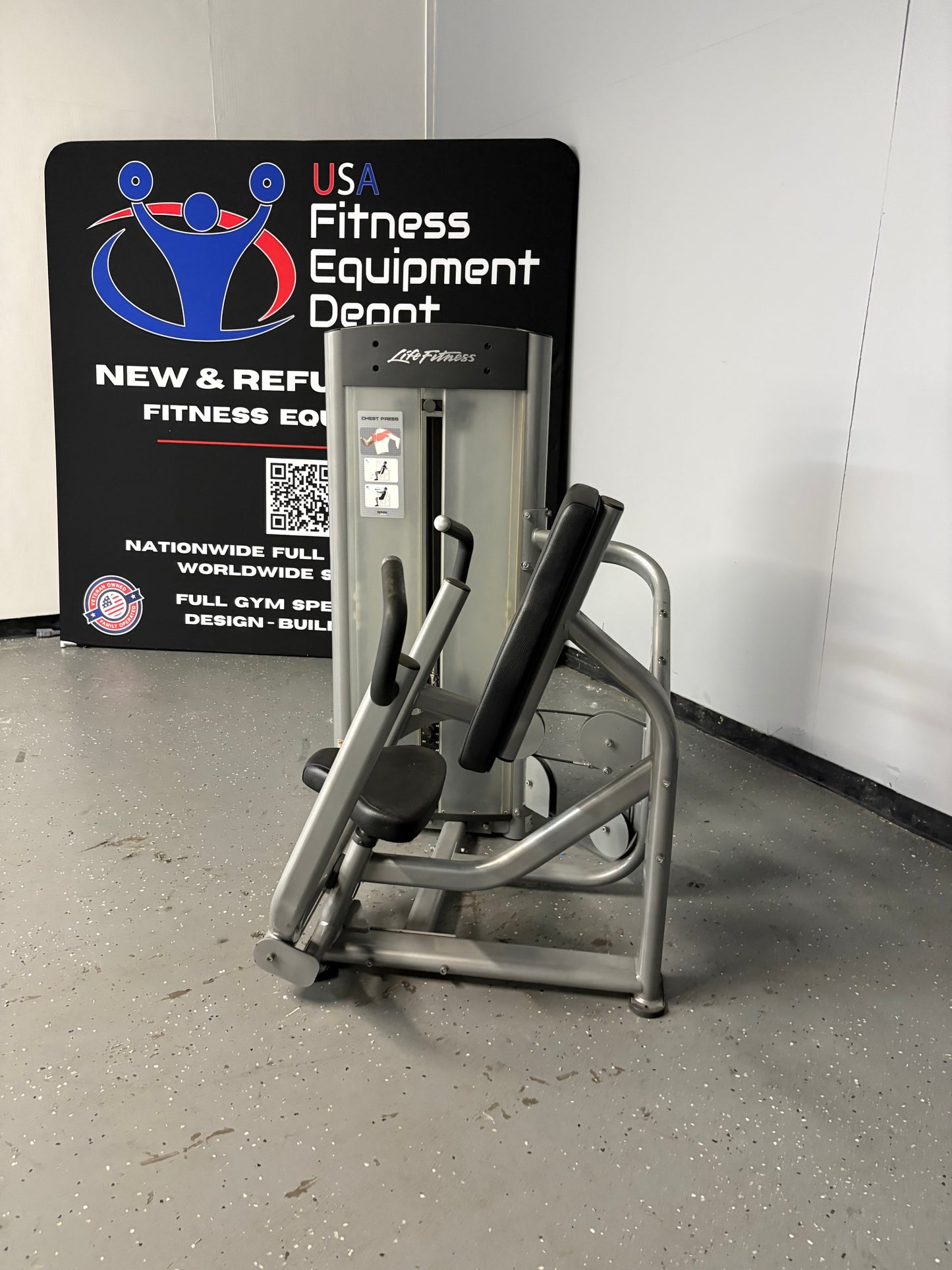 Life Fitness Vitality Series Chest Press
