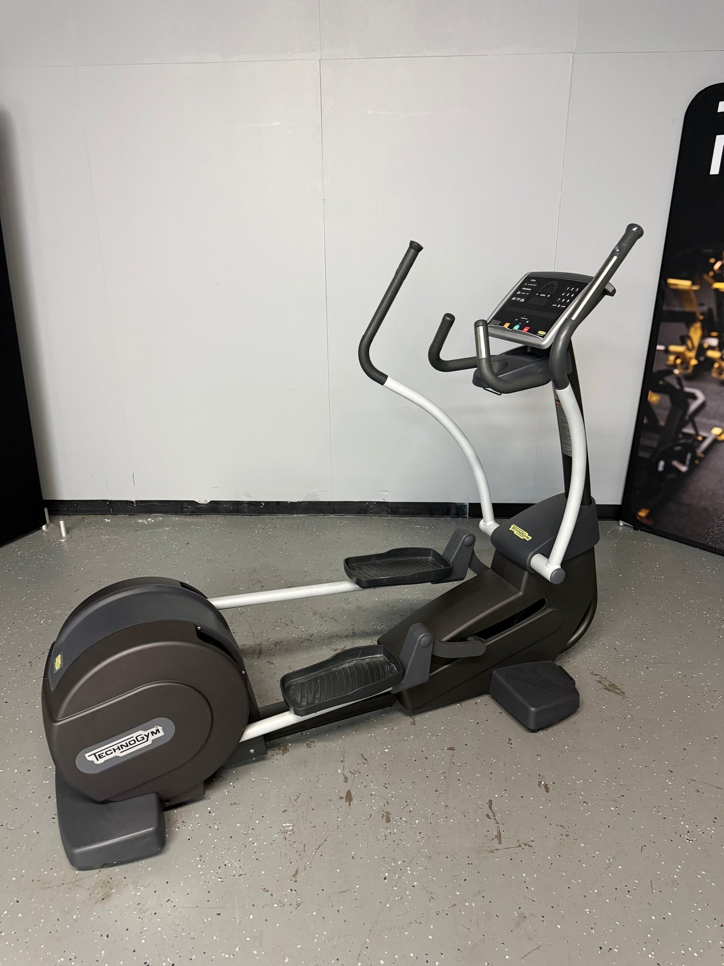 TechnoGym Synchro Excite 700 Elliptical