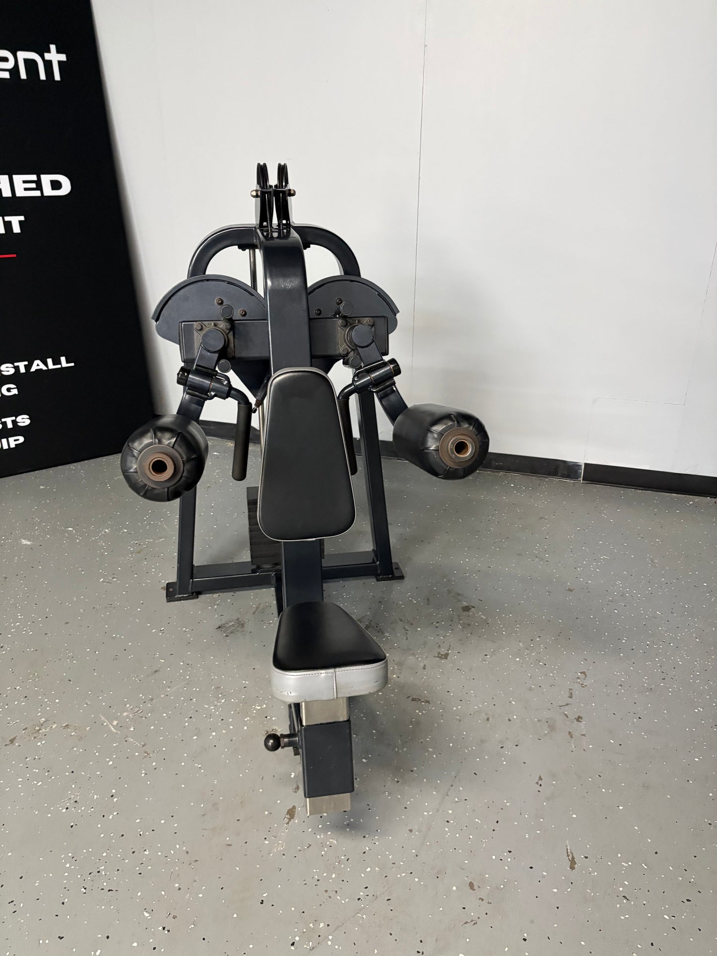 Precor Icarian Seated Lateral Raise