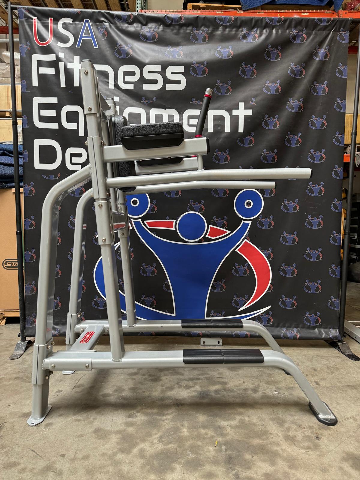 Star Trac Captain's Chair *REFURBSIHED*