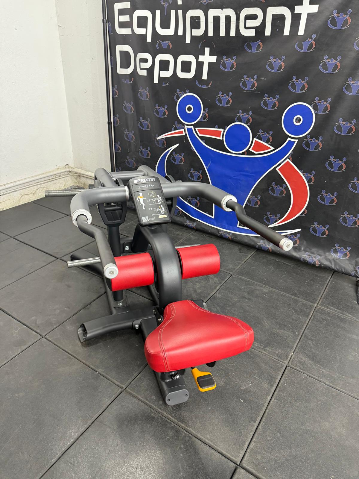 Precor Discovery Series Tricep Dip *REFURBISHED*
