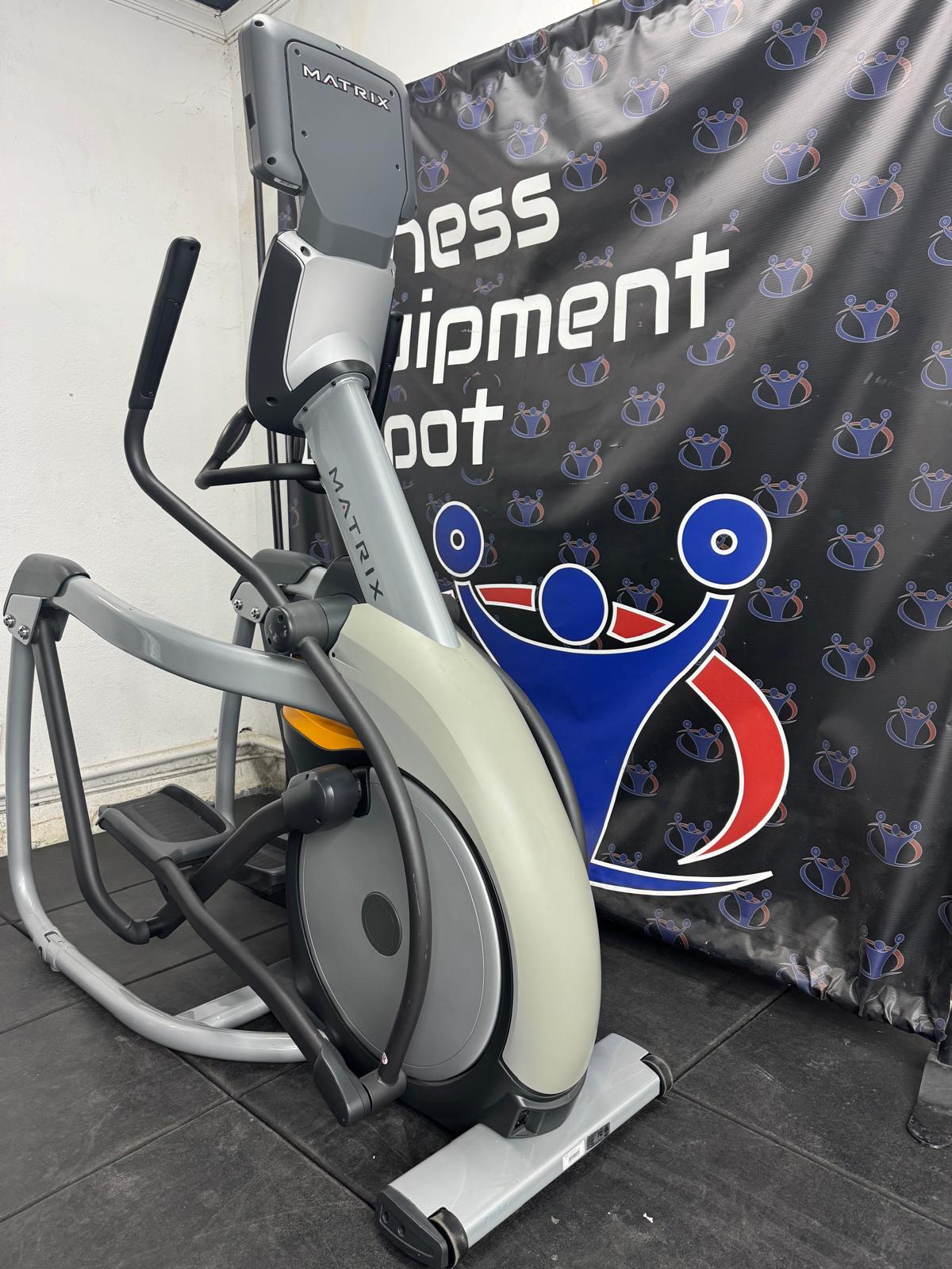 Matrix Fitness E3x Elliptical Trainer *REFURBISHED*