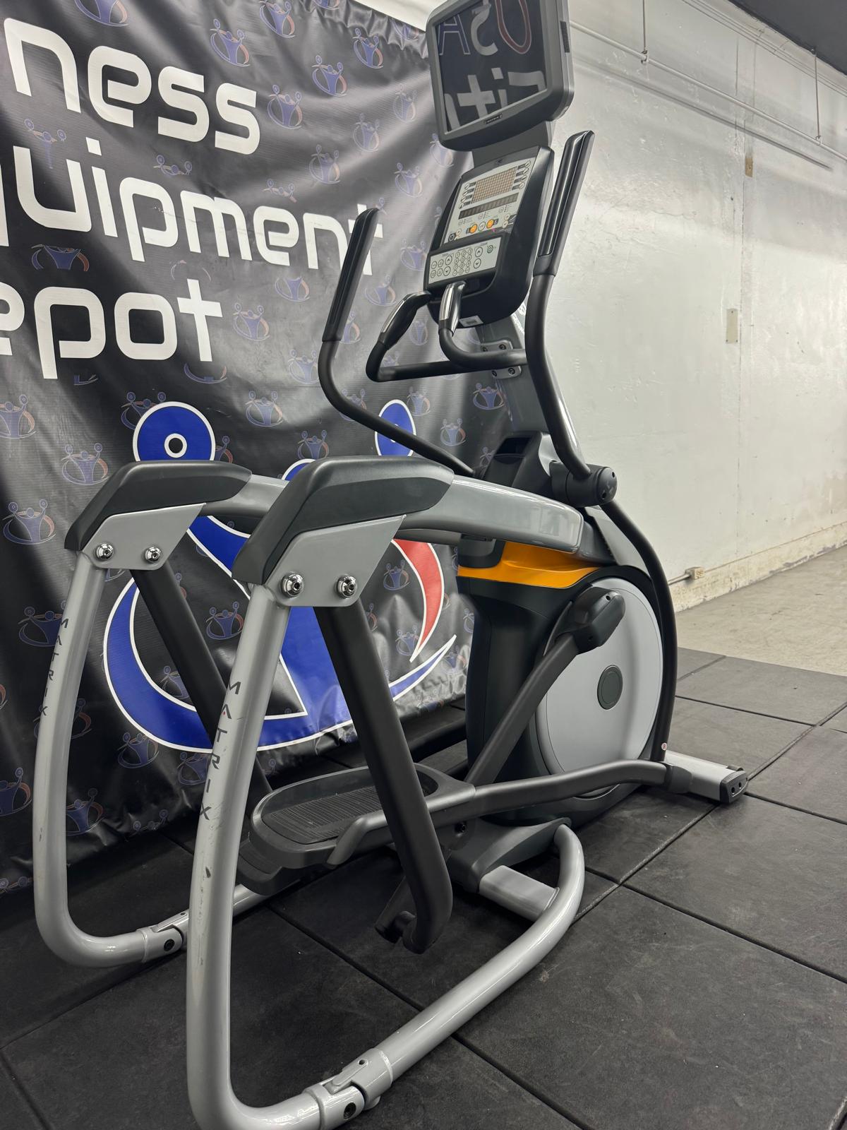 Matrix Fitness E3x Elliptical Trainer *REFURBISHED*