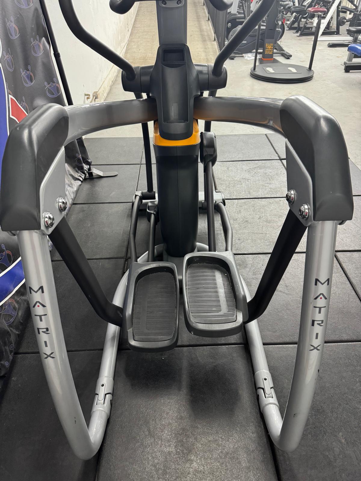 Matrix Fitness E3x Elliptical Trainer *REFURBISHED*
