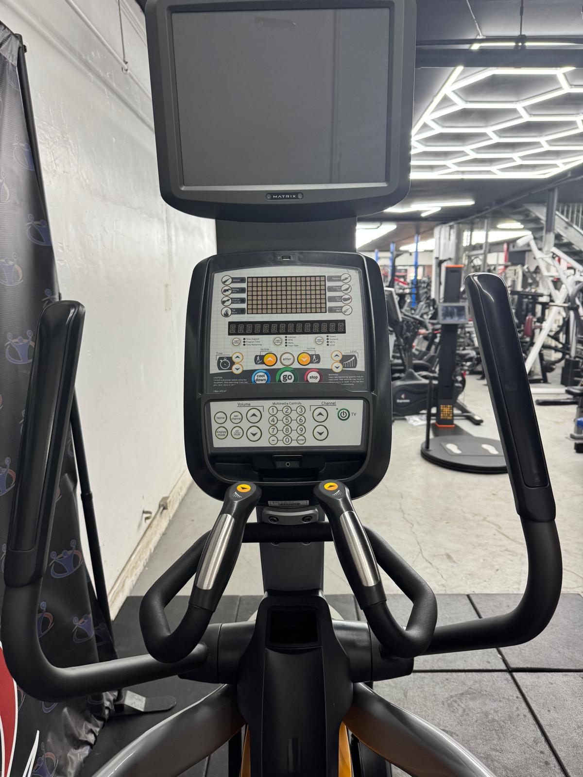 Matrix Fitness E3x Elliptical Trainer *REFURBISHED*