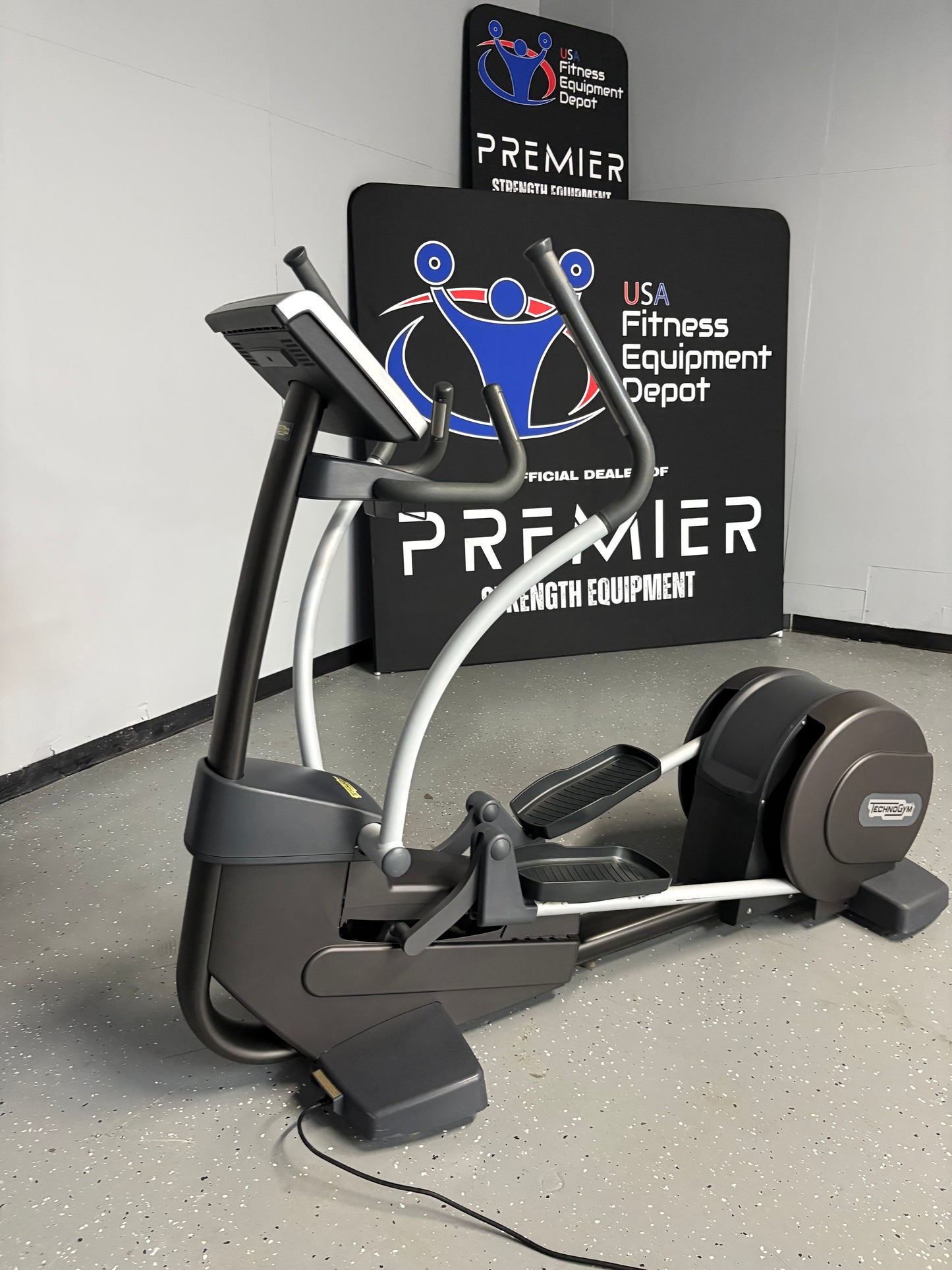 TechnoGym Synchro Excite Elliptical *Refurbished*