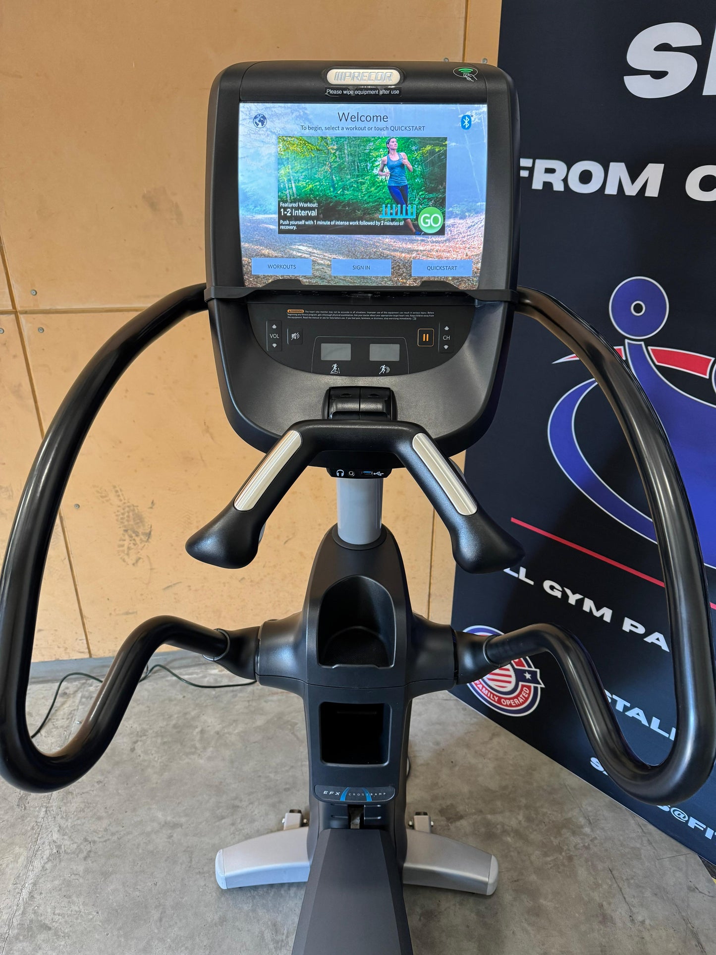 Precor EFX 883 Lower Body Elliptical Converging Ramp w/ P82 Console *REFURBISHED*