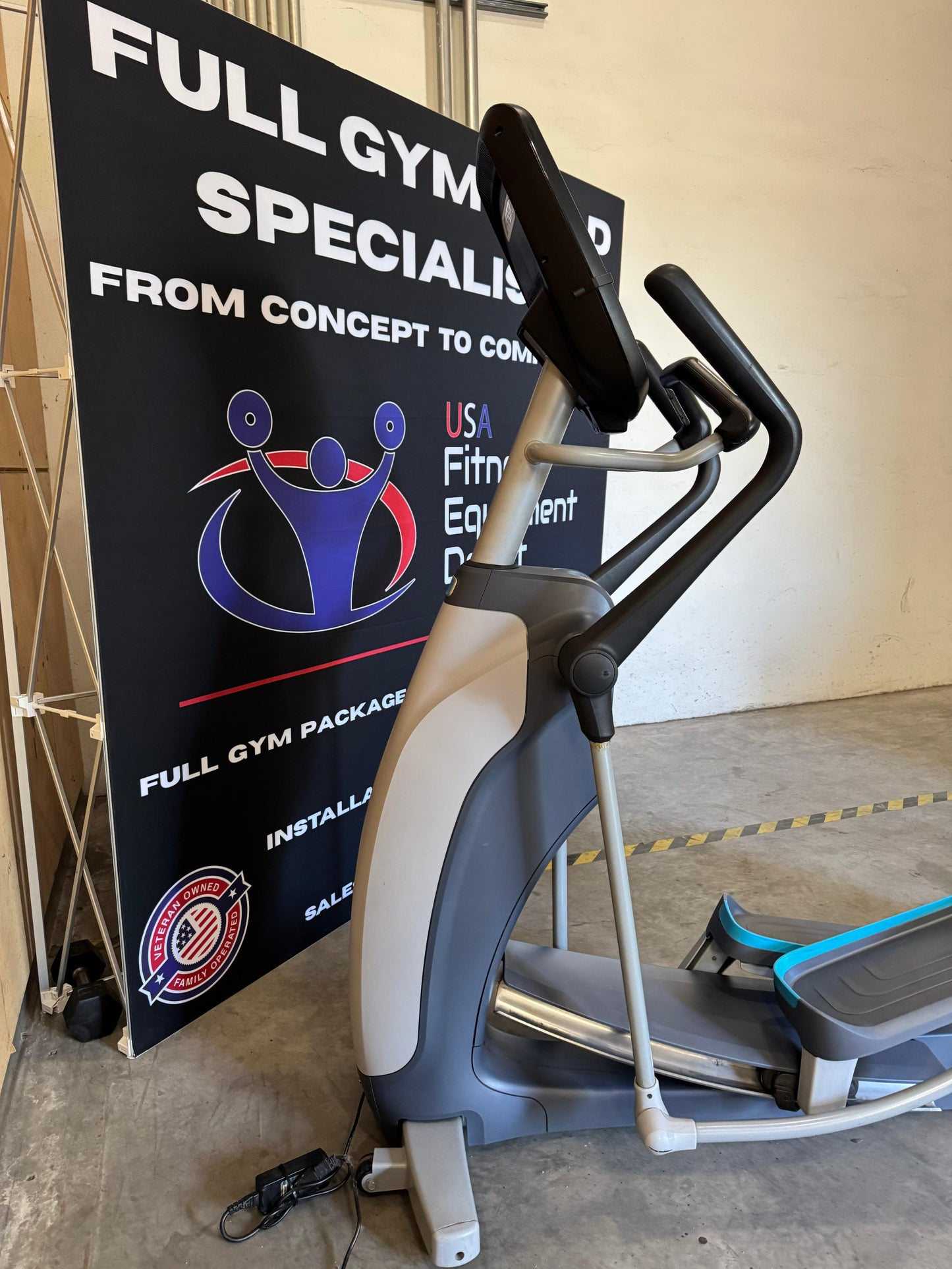 Precor EFX 885 Total Body Converging Ramp P82 Console *REFURBISHED*