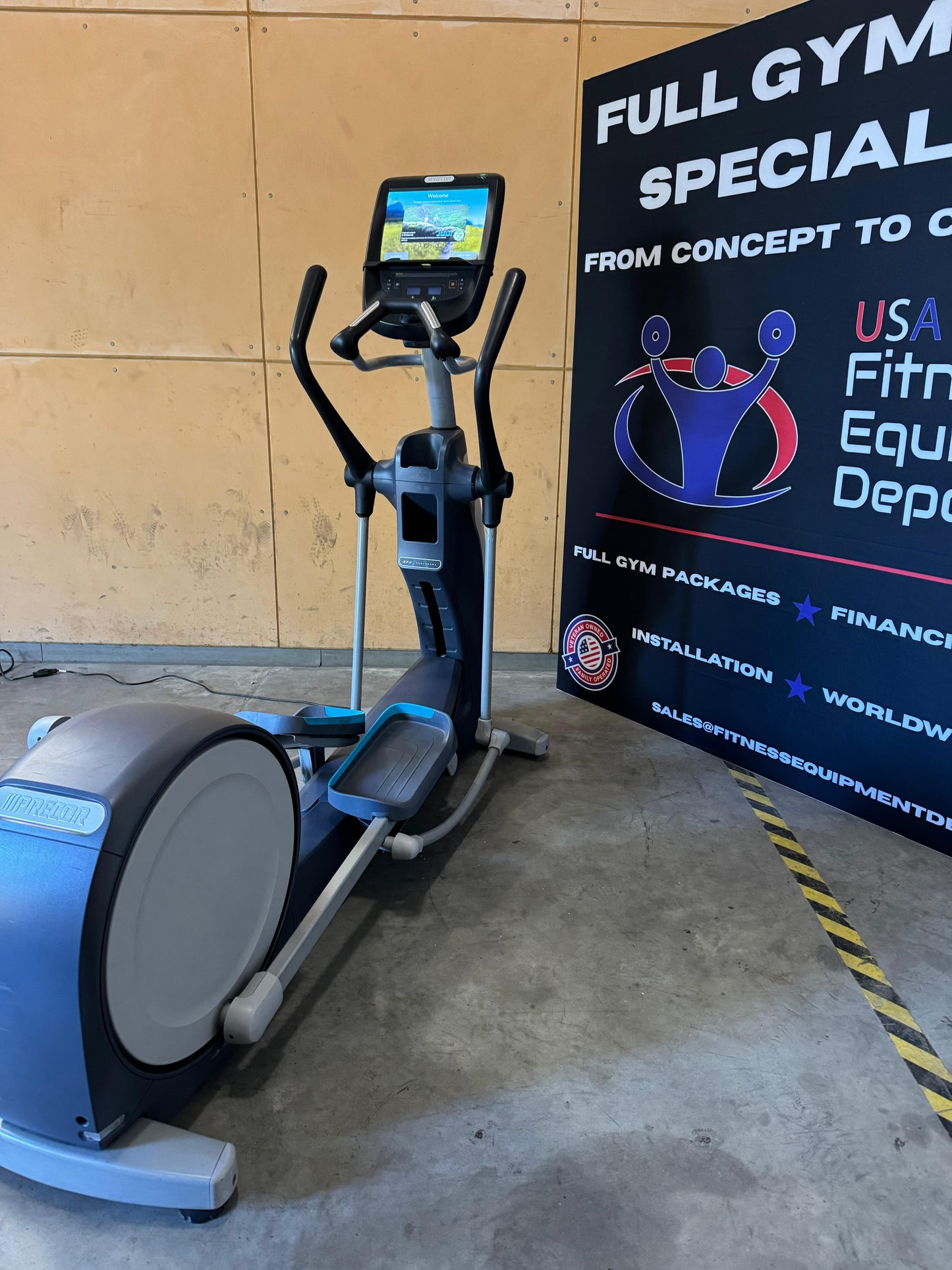 Precor EFX 885 Total Body Converging Ramp P82 Console *REFURBISHED*