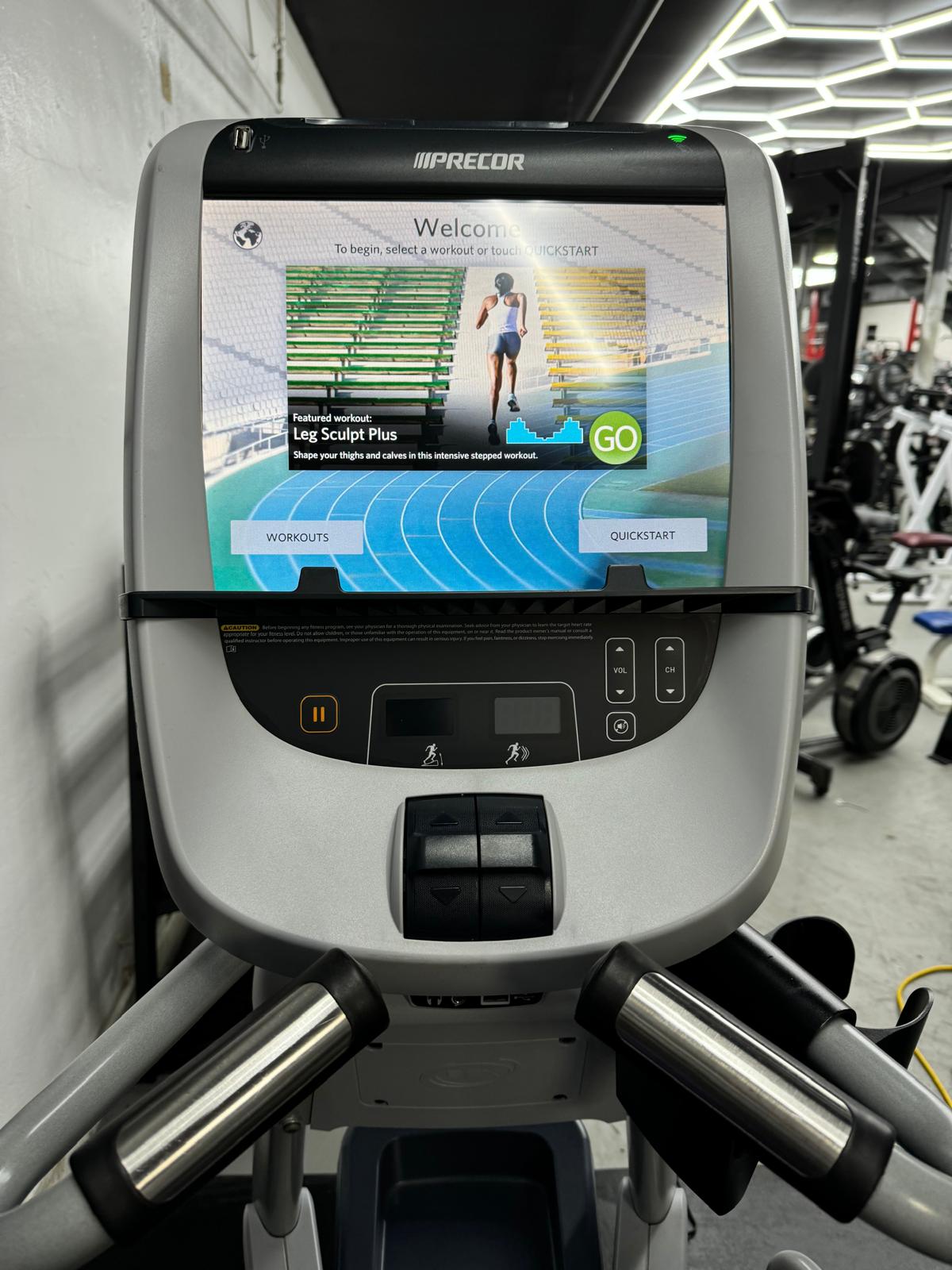 Precor EFX 885 Total Body Elliptical w/P80 Console *REFURBSIHED*